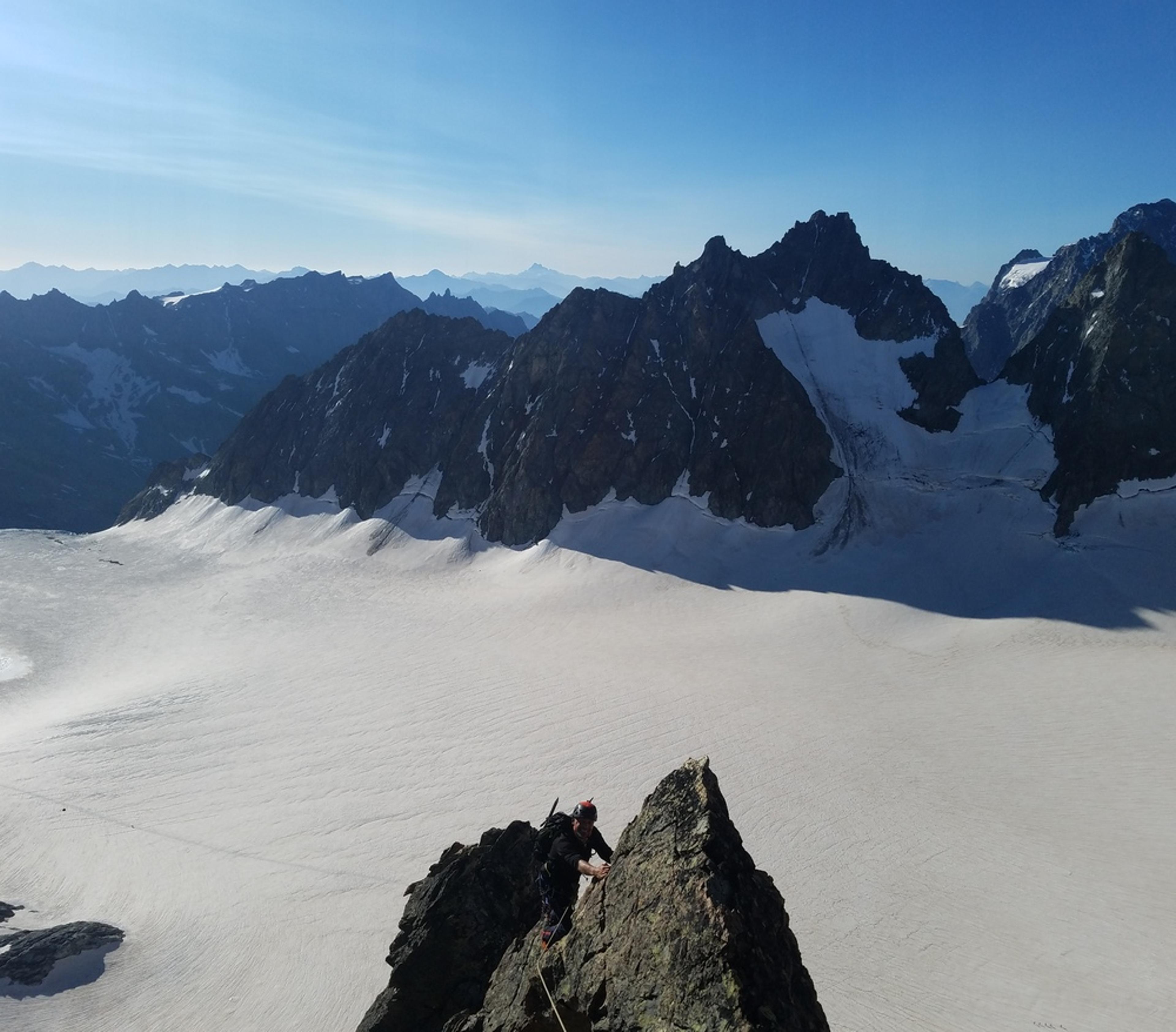 Arête sud de la pointe Louise, une belle arête