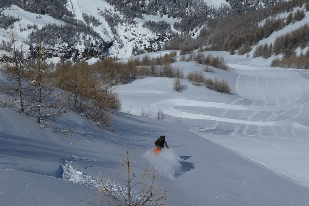 Ski randonnée les Orres - Bord de piste sucreux