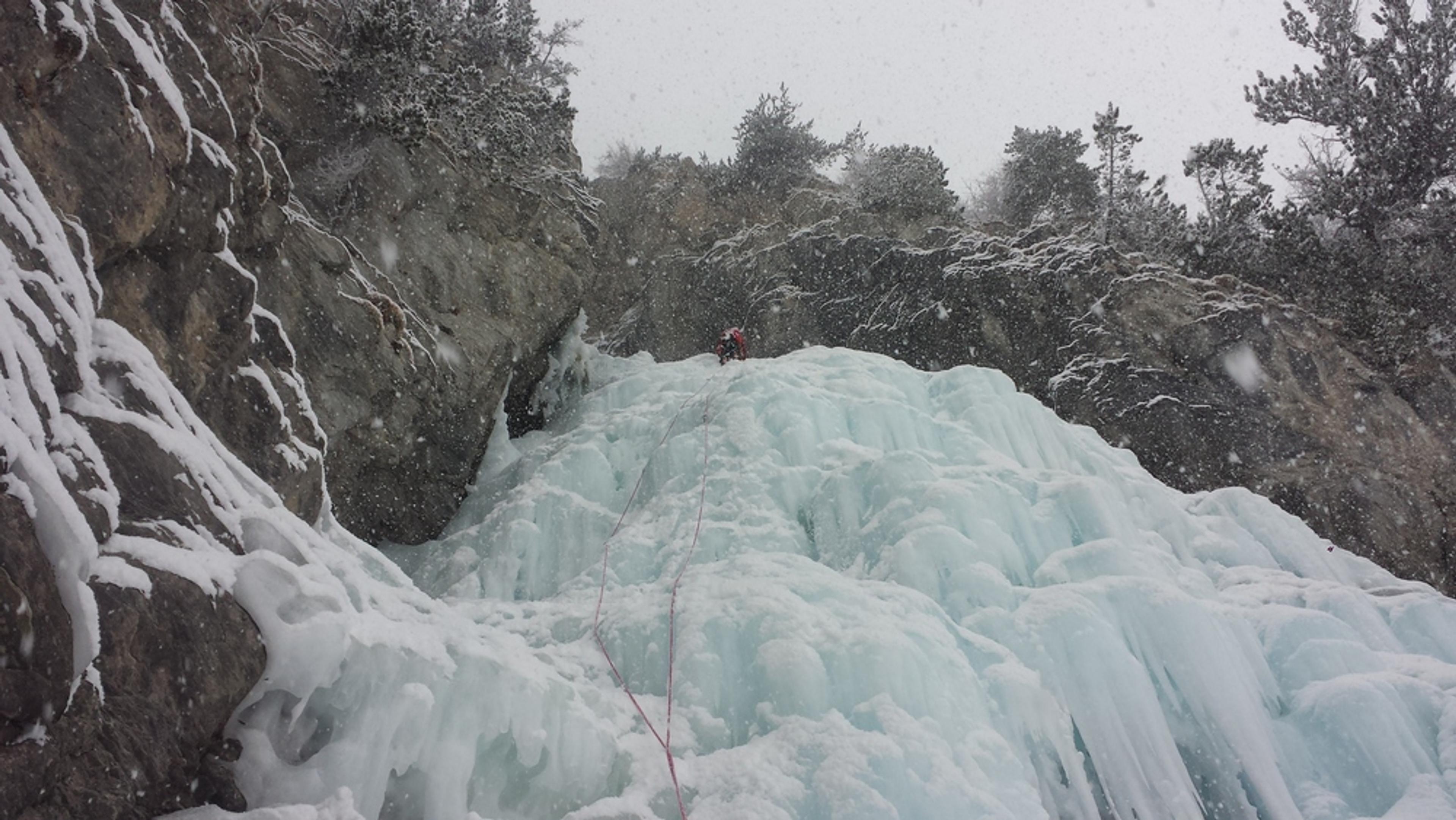Cascade glace Ceillac - Forme du Chaos - Julien dans L1