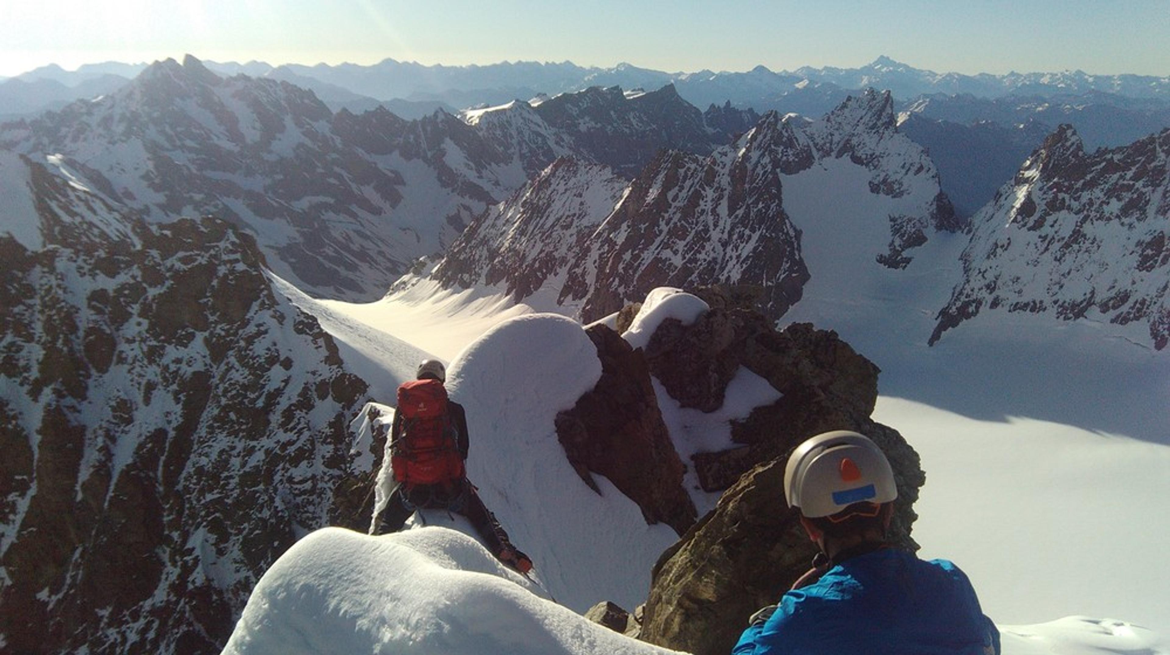 Stage initiation alpinisme - A Califourchon s'il vous plait