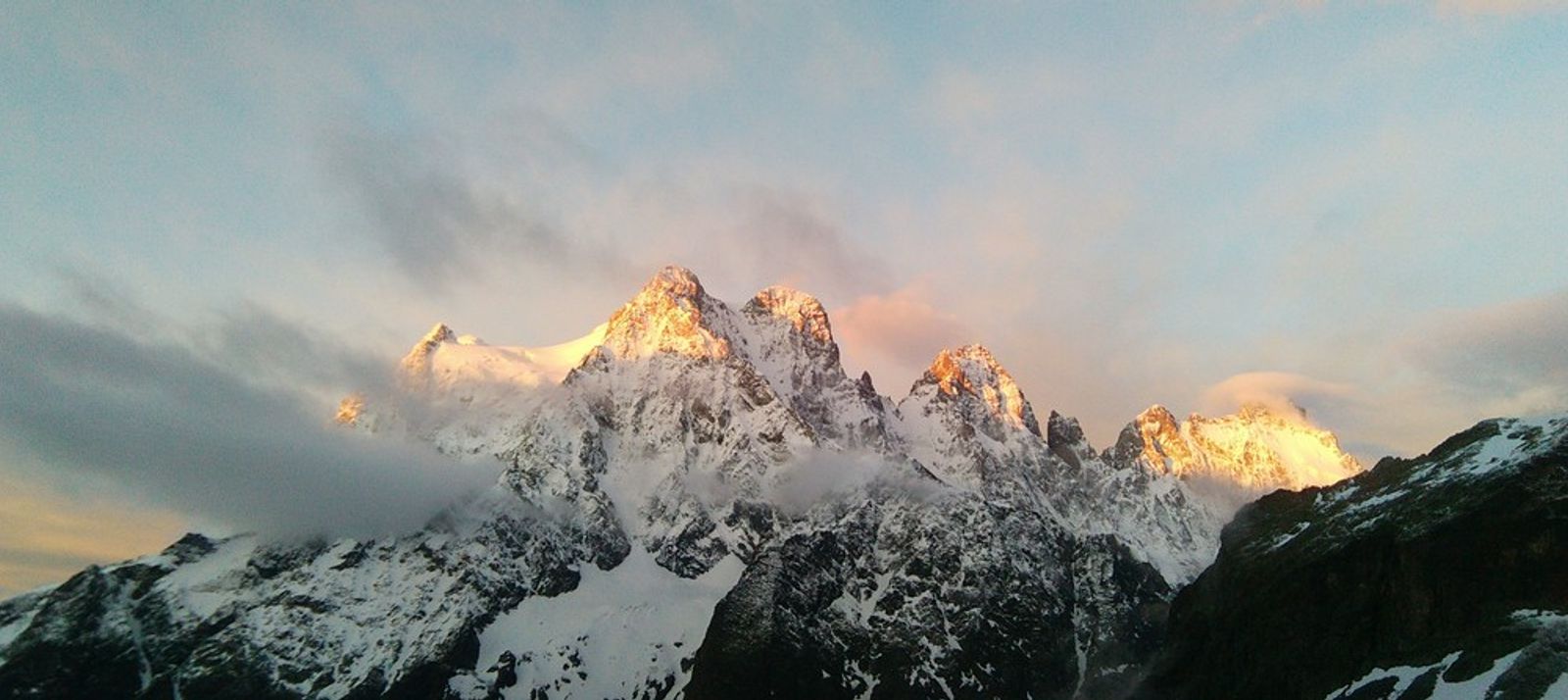 Stage initiation alpinisme - Levé de soleil sur le Pelvoux