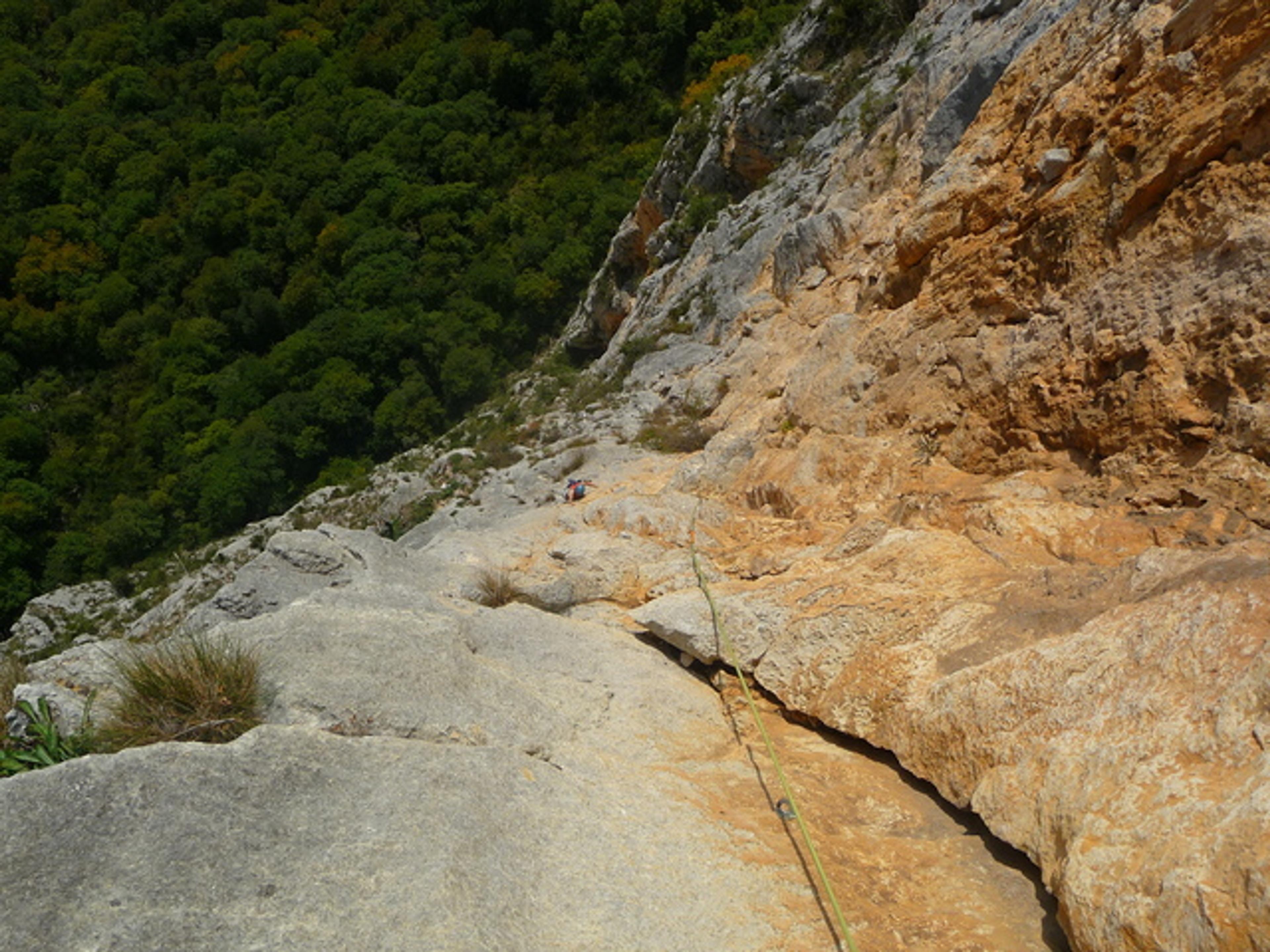 Le Temps des guenilles - Un bout de fissure Chamoniarde