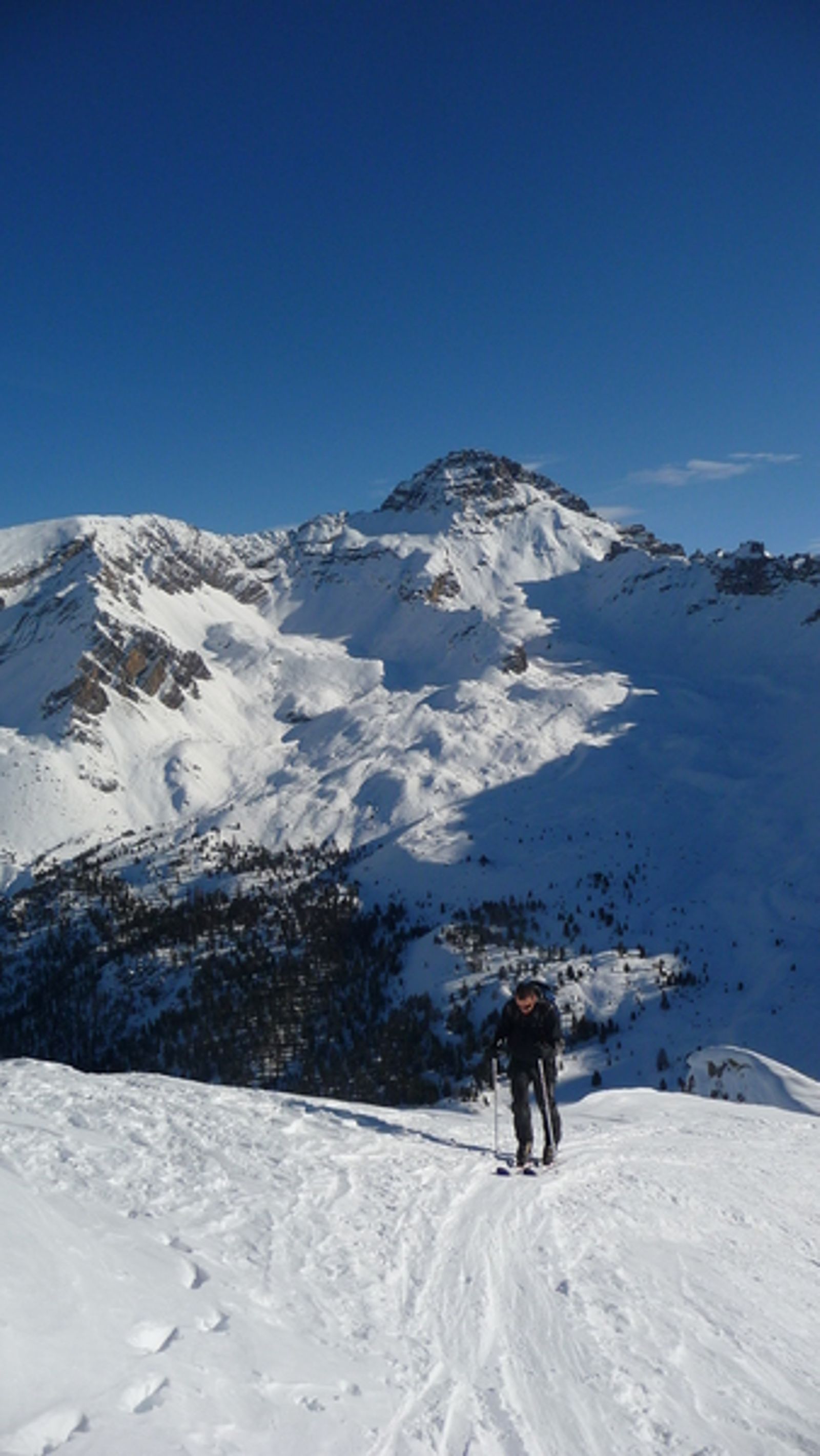 Arpelin - Ski - Sur fond de Rochebrune