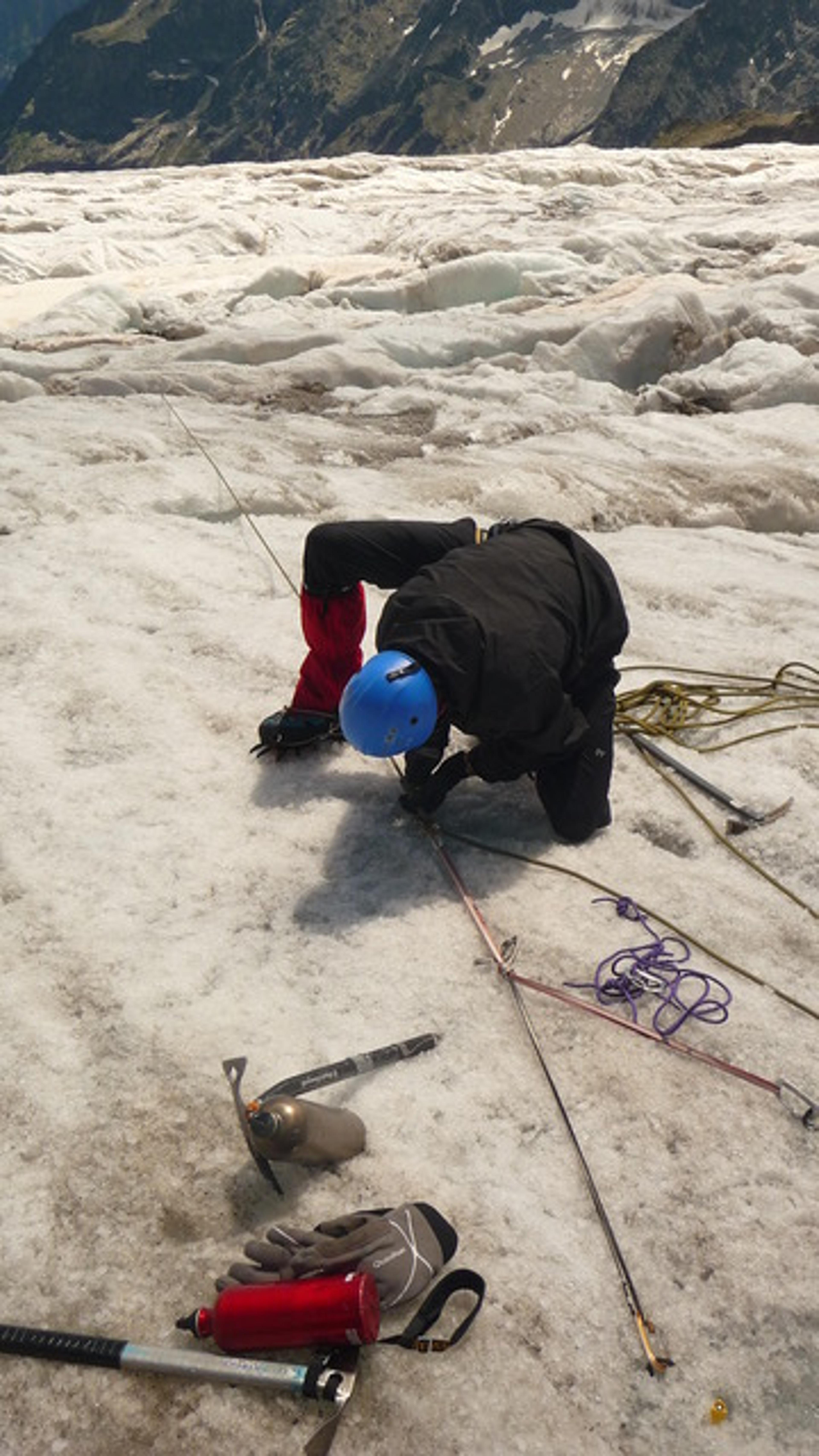 Ecole de Glace - Et en surface le secours s'organise