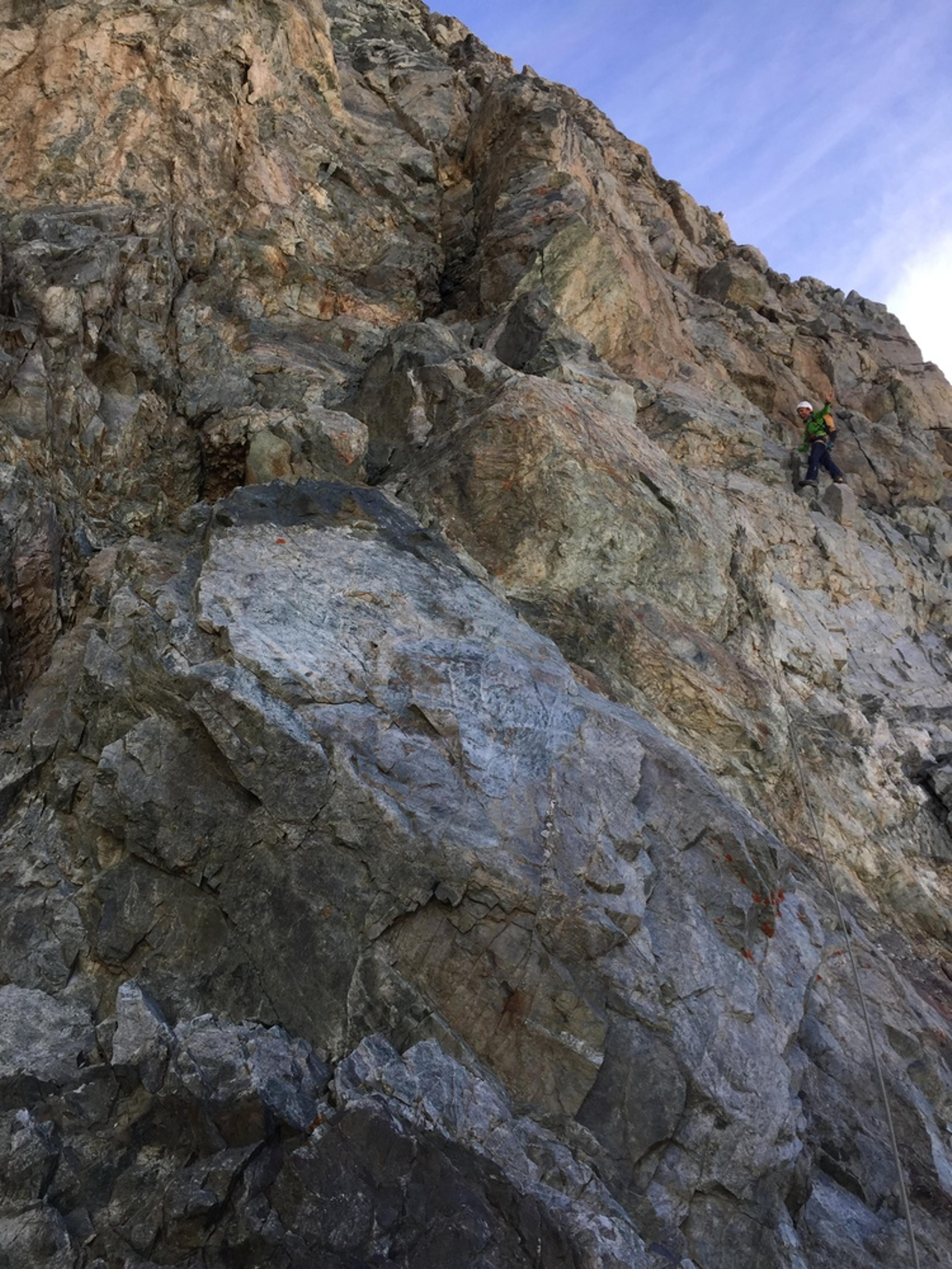 Pilier sud Barre Ecrins - La trav' "exposée" du Bastion
