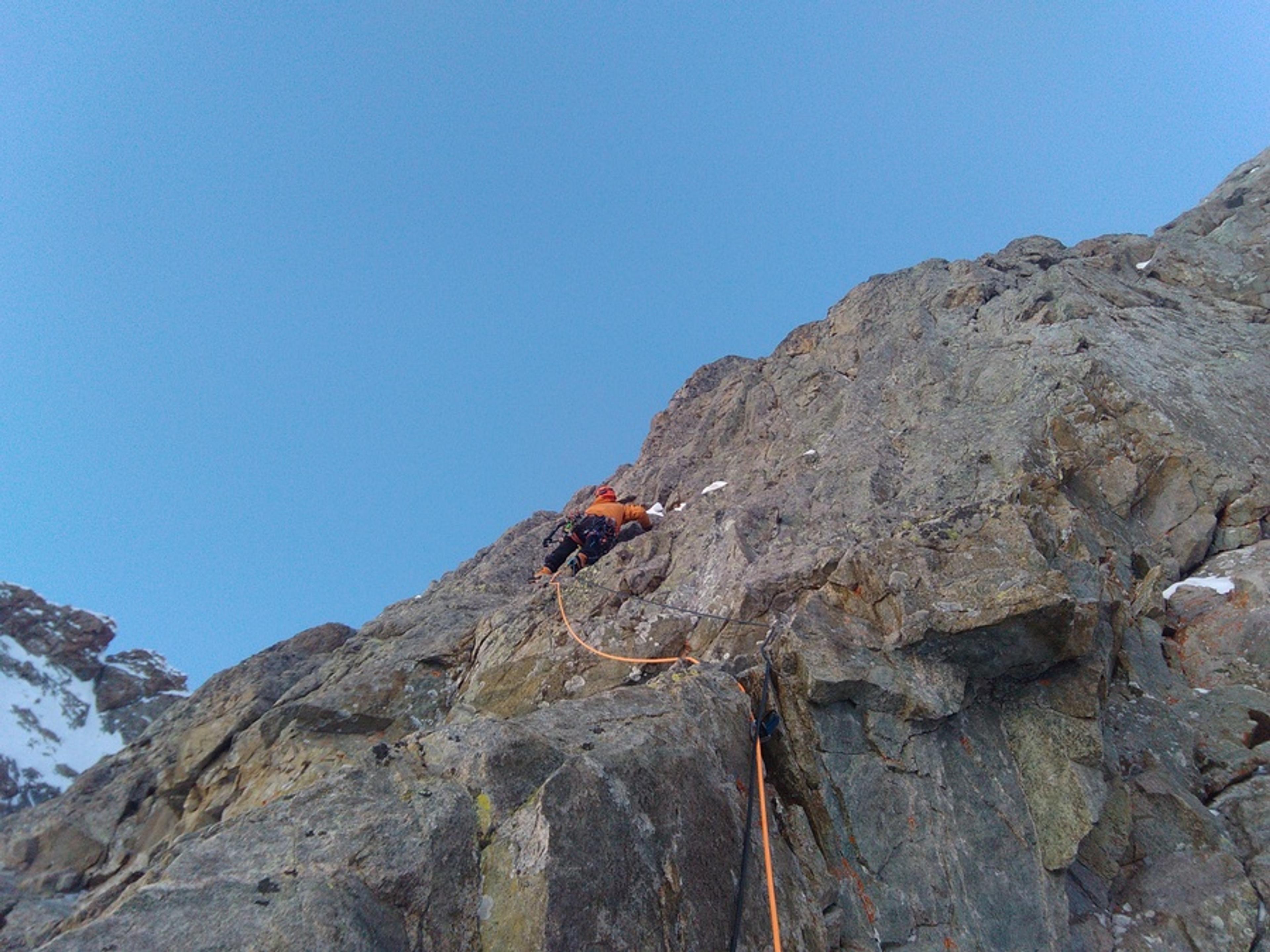 Pic Sans Nom - Prestige des Ecrins - Dans le 5c