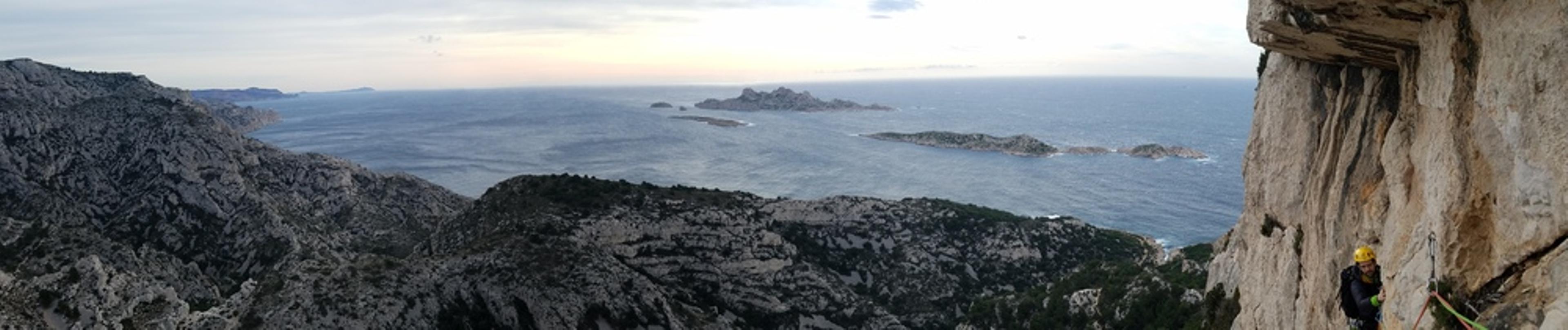 Calanques - Goudes - Toit du Garrigou