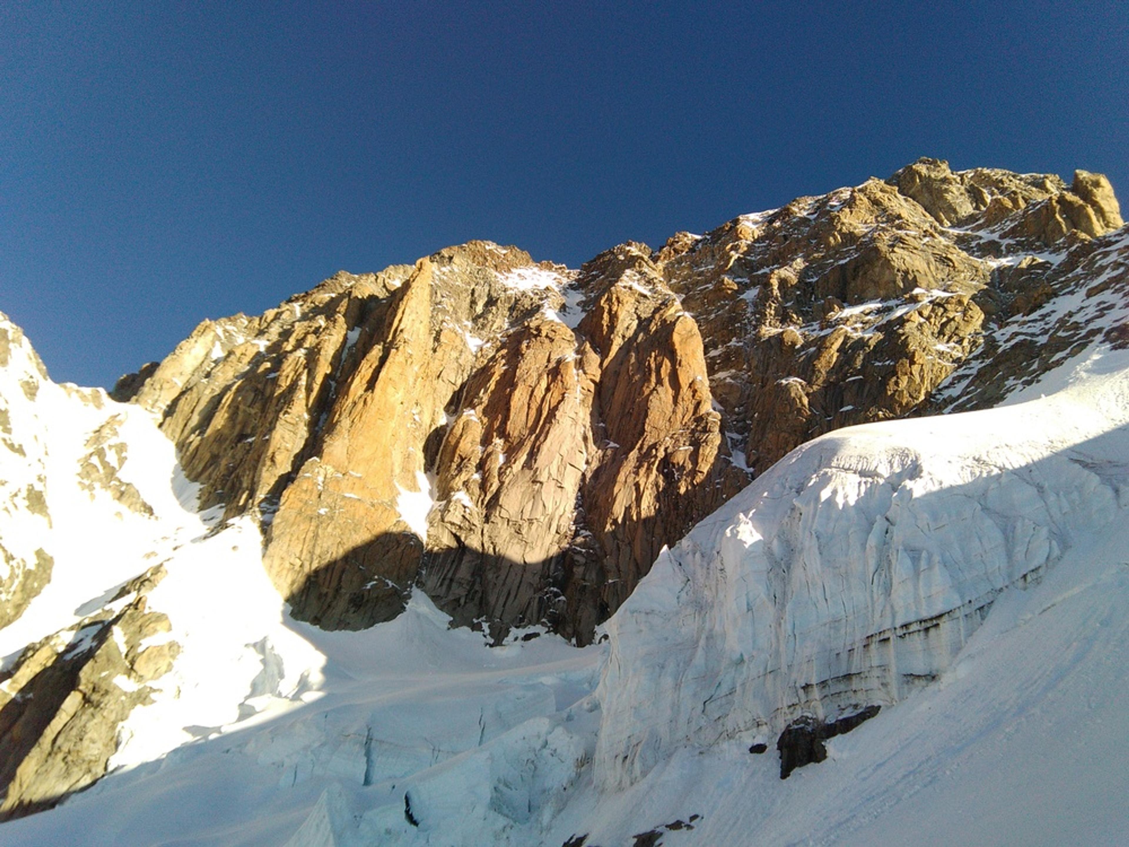 Mont-Blanc - Inominata - Piliers rouges du Brouillard