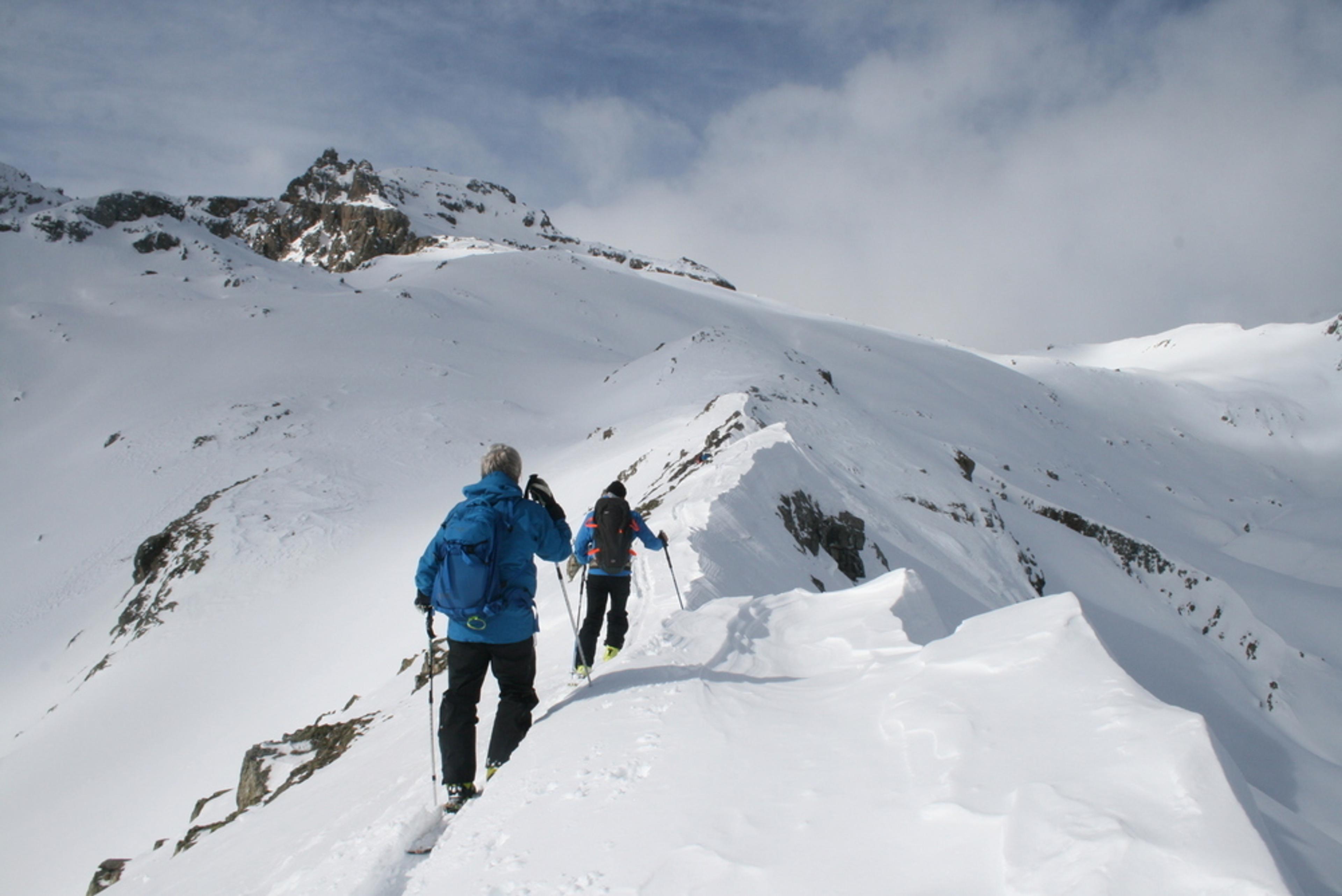 Ski de randonnée Pelvoux - Après la croix du Chastellet, sur l'arête