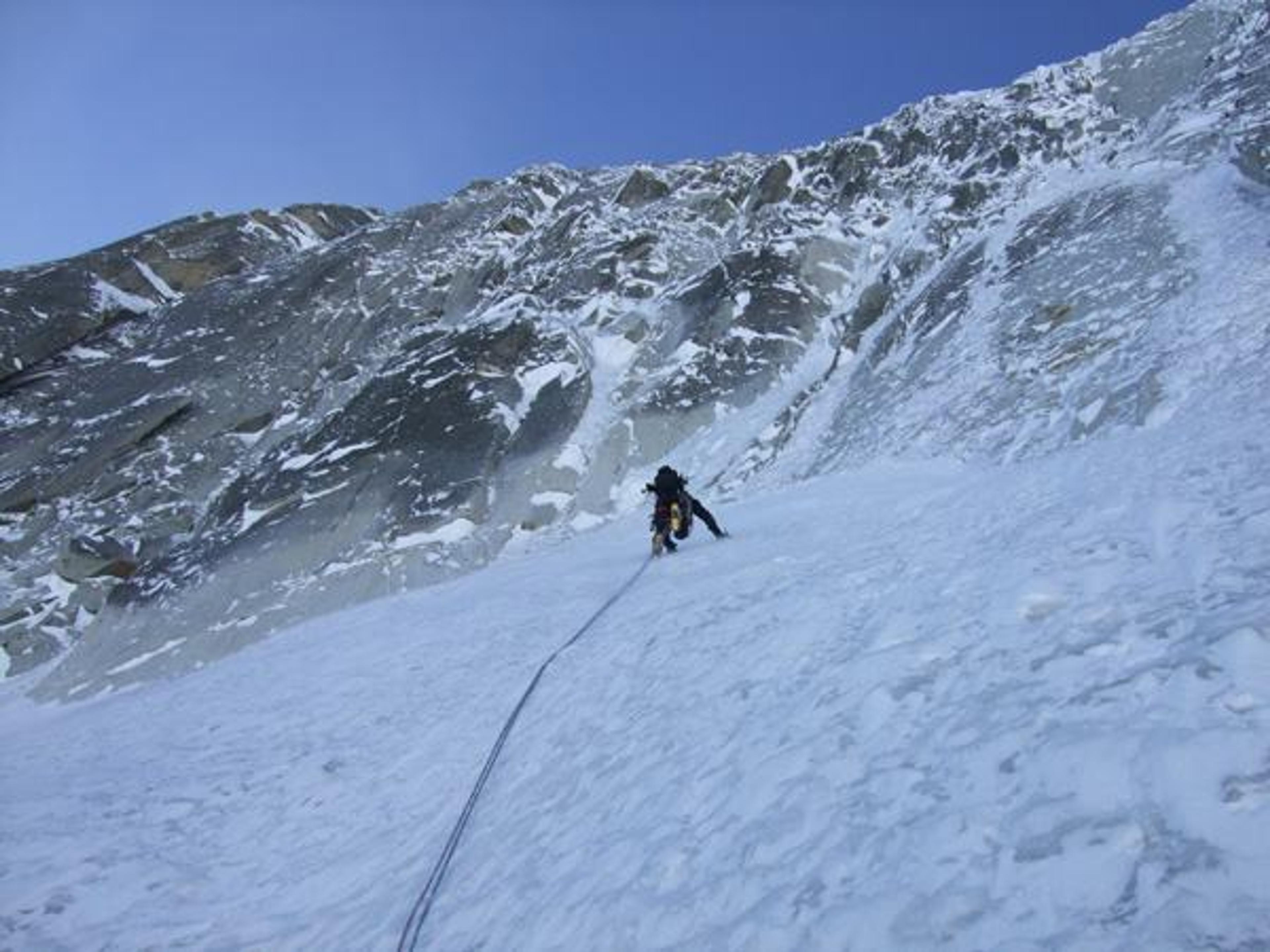 A la sortie des pentes de neige et glace de la Ginat aux Droites