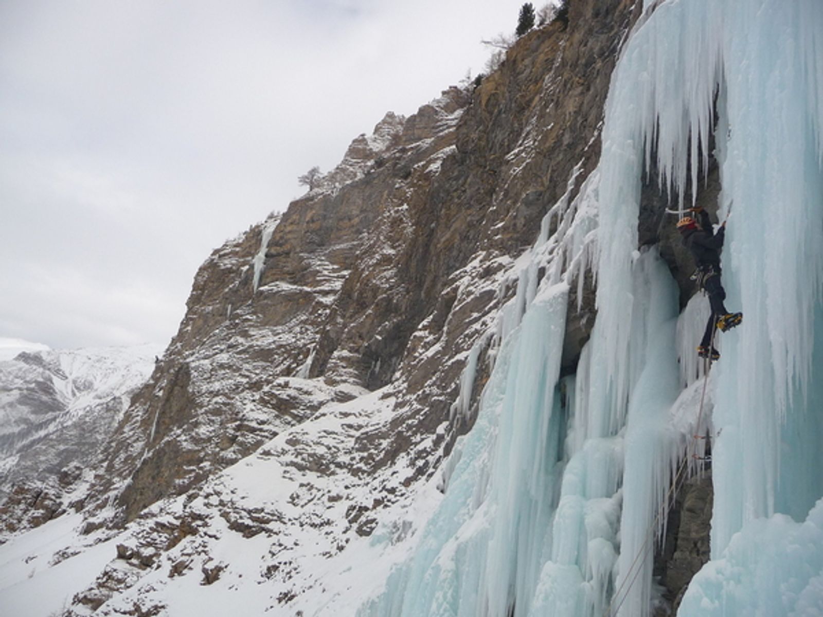 Cascade de glace à Crévoux
