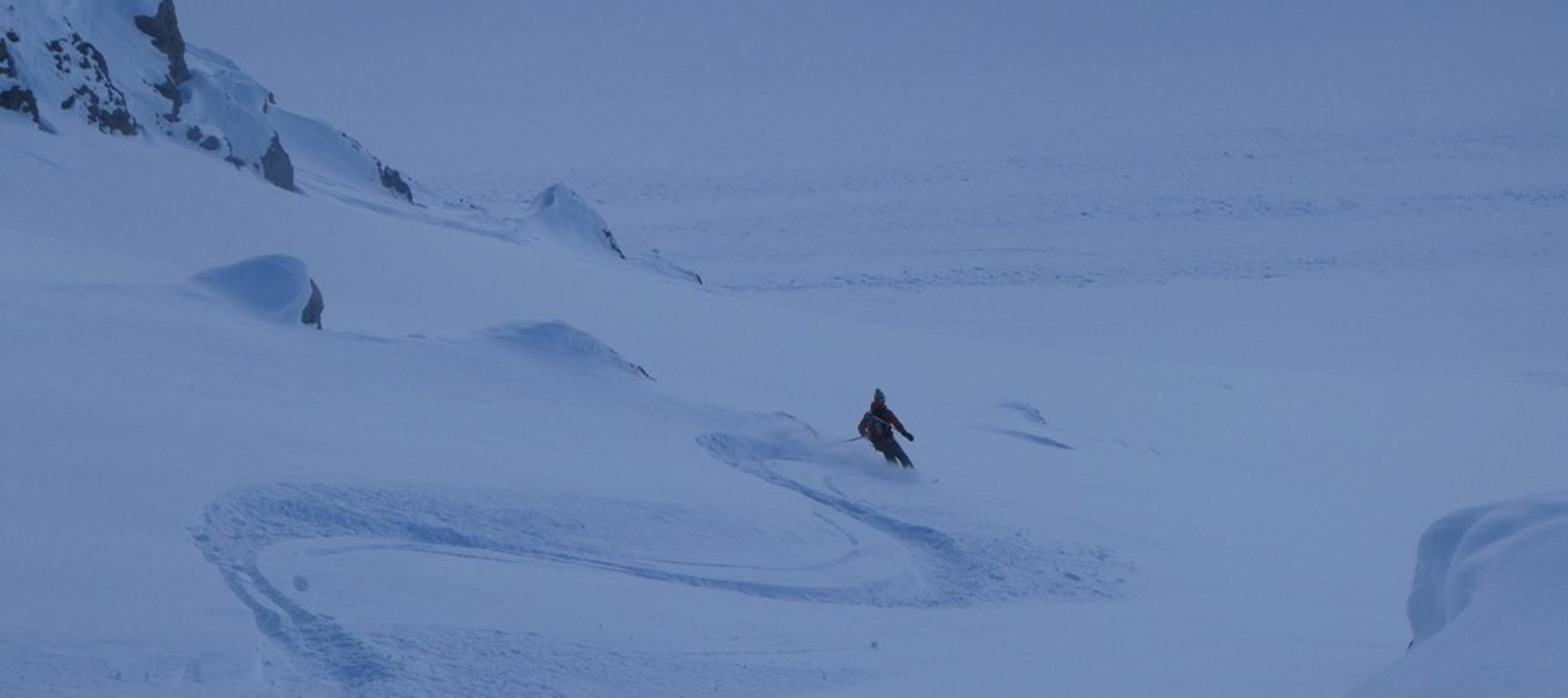 Etendard Combeynot - Couloir nord - Johan à l'ouverture