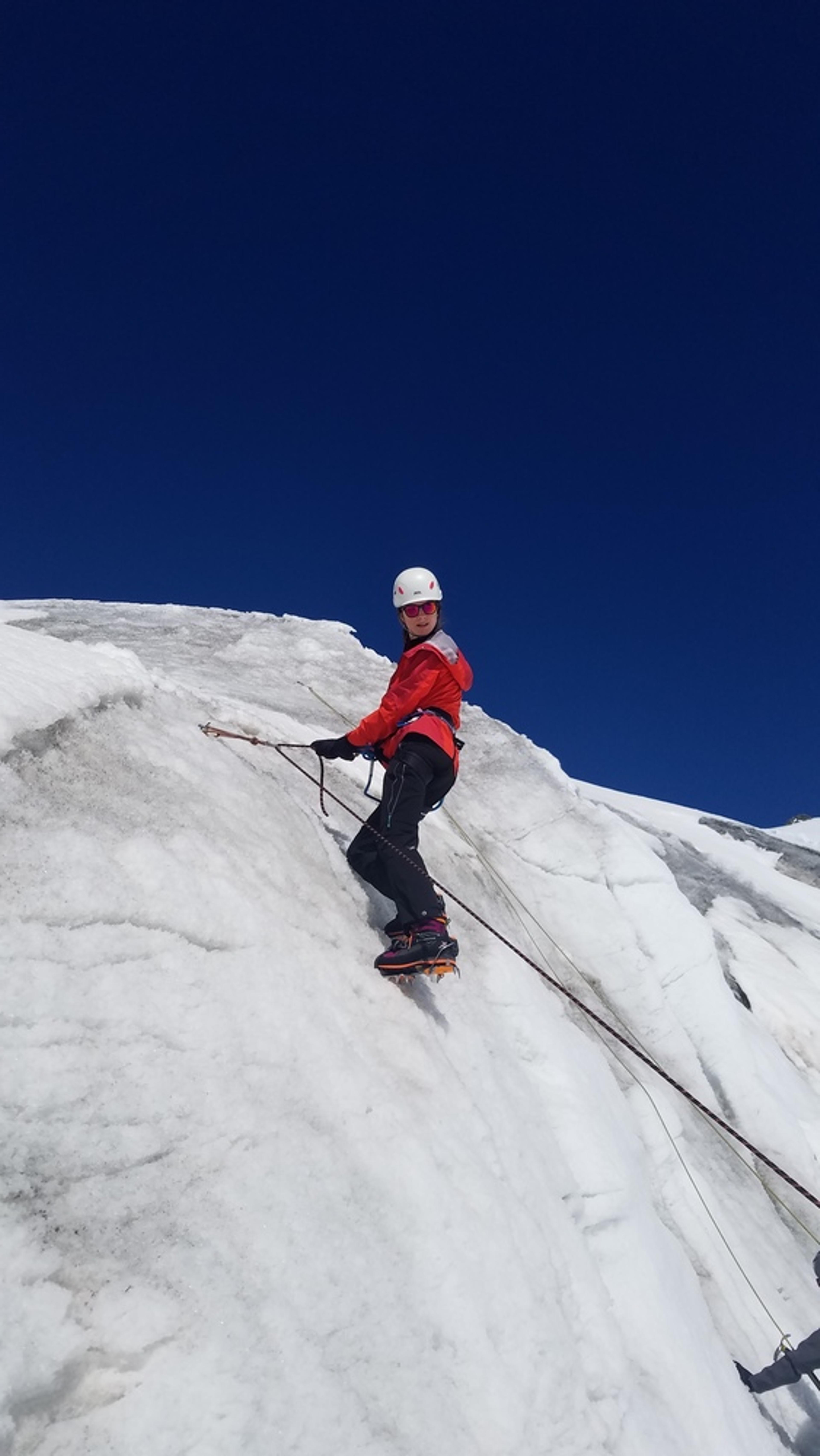 Stage autonomie - Ecole de glace - Julia perchée!