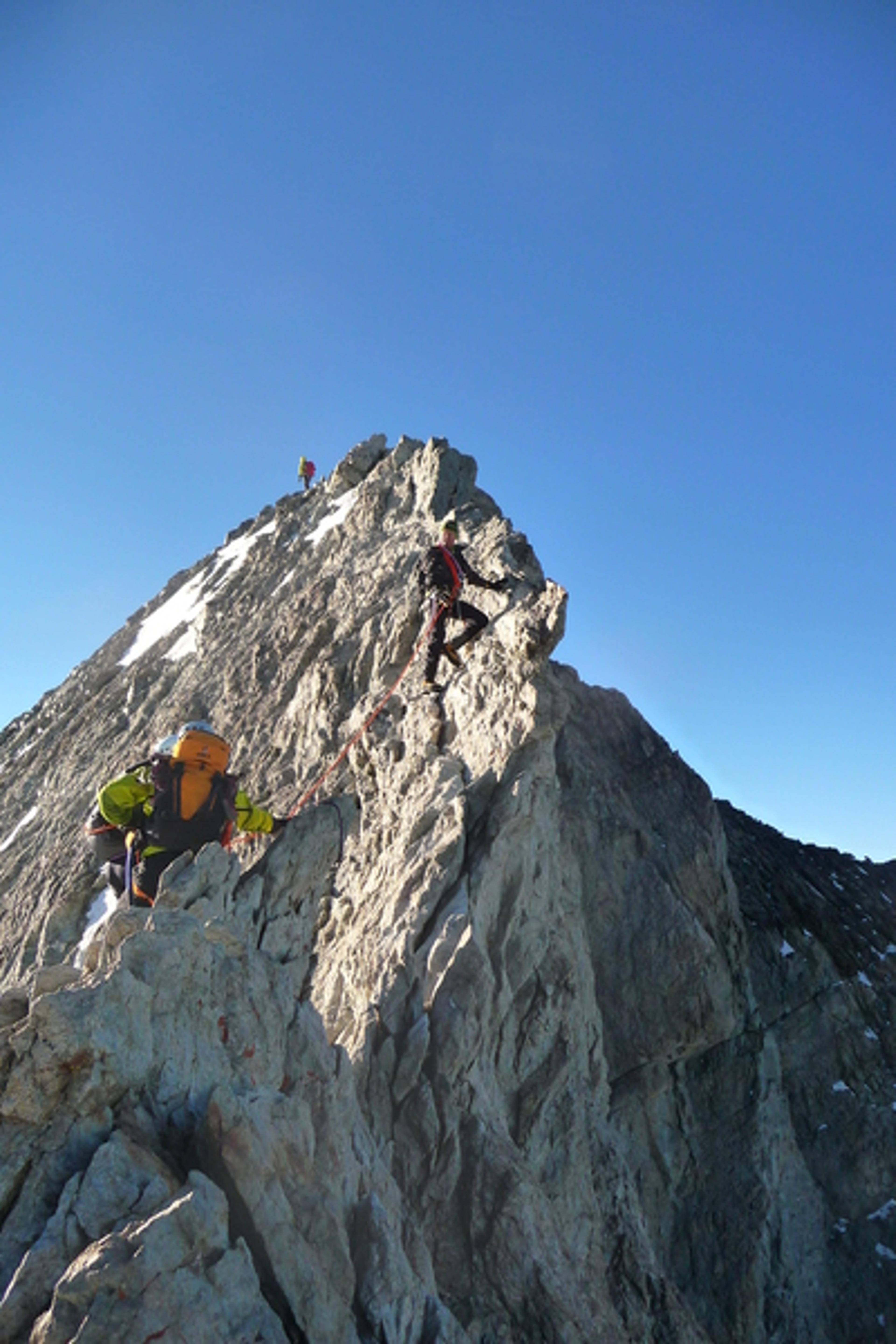 Barre des Ecrins - A la descente, d'autres cordées