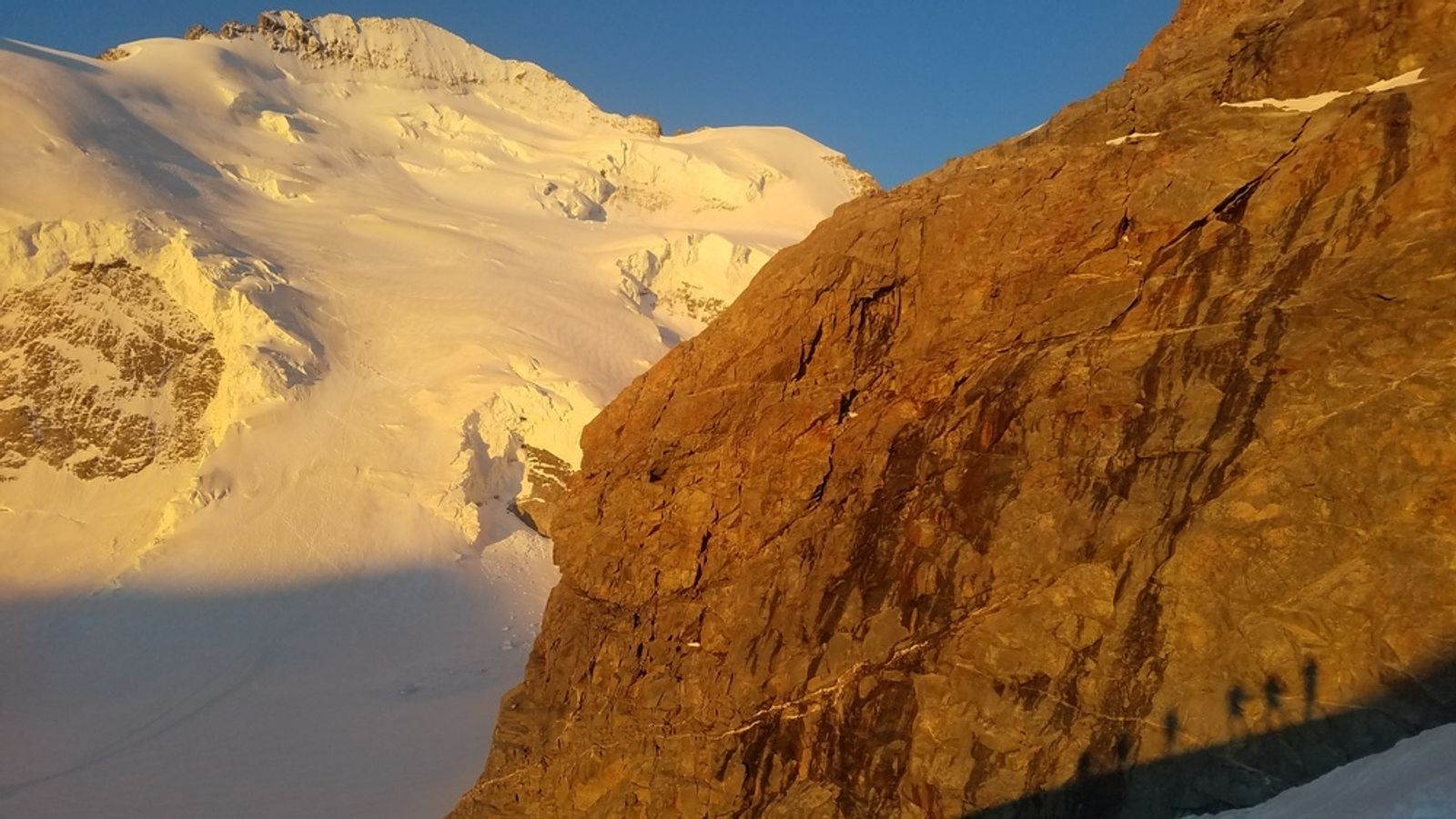Stage initiation alpinisme - Levé de soleil sur la Roche Faurio