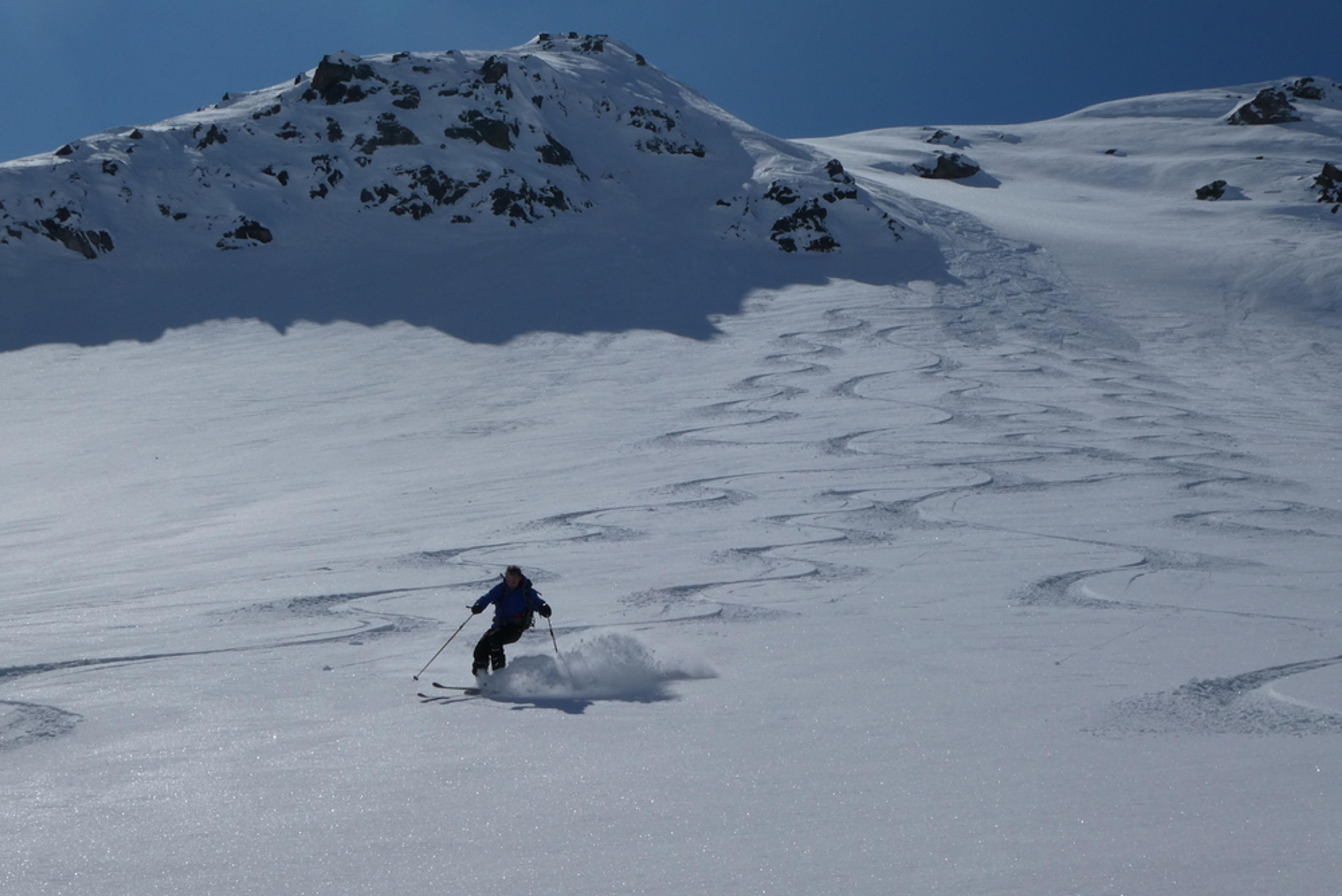 Ski rando terre rouge - Vers la Pissine - Au tour de François