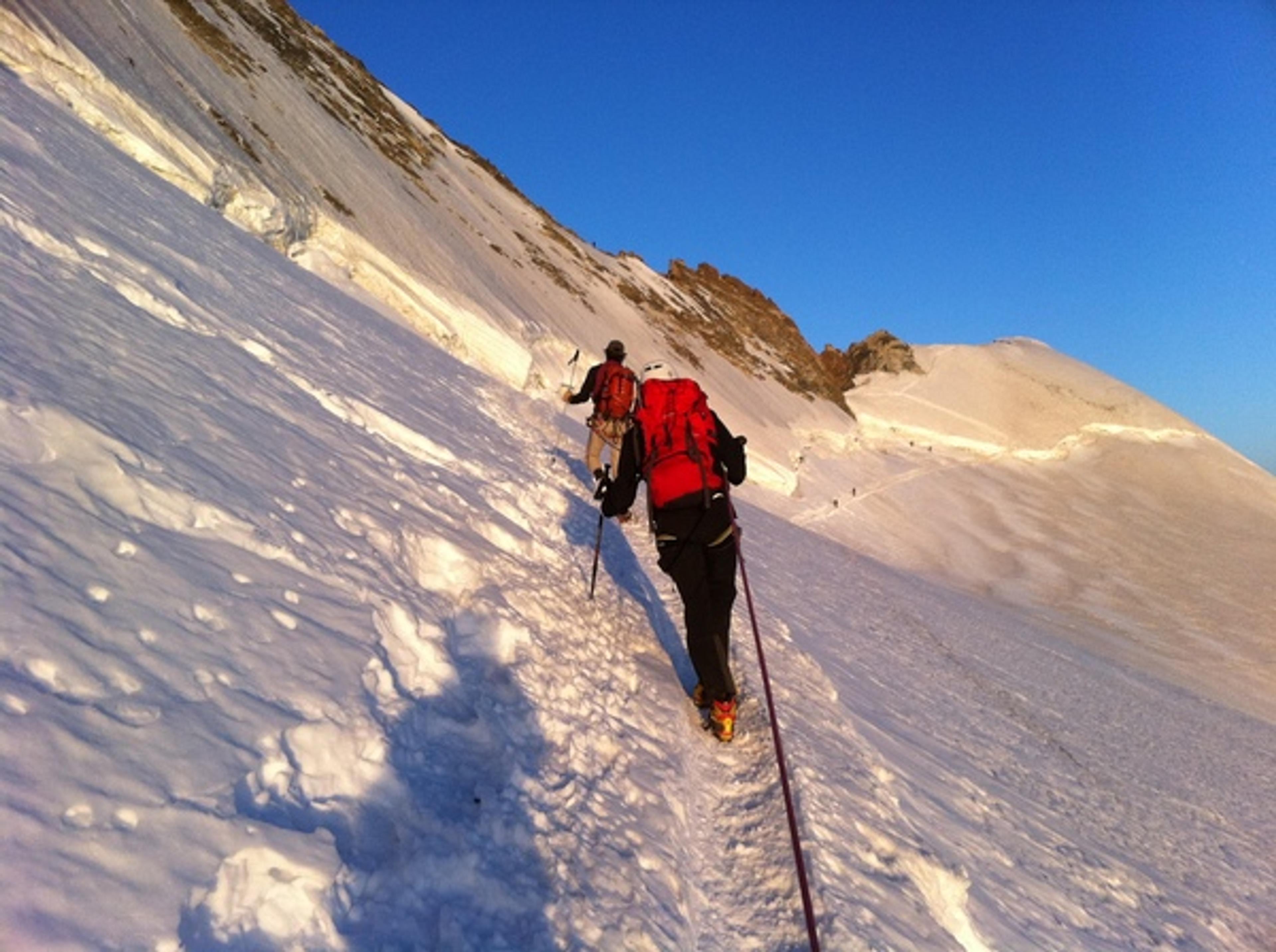 Barre des Ecrins - Dans la traversée sous la Barre