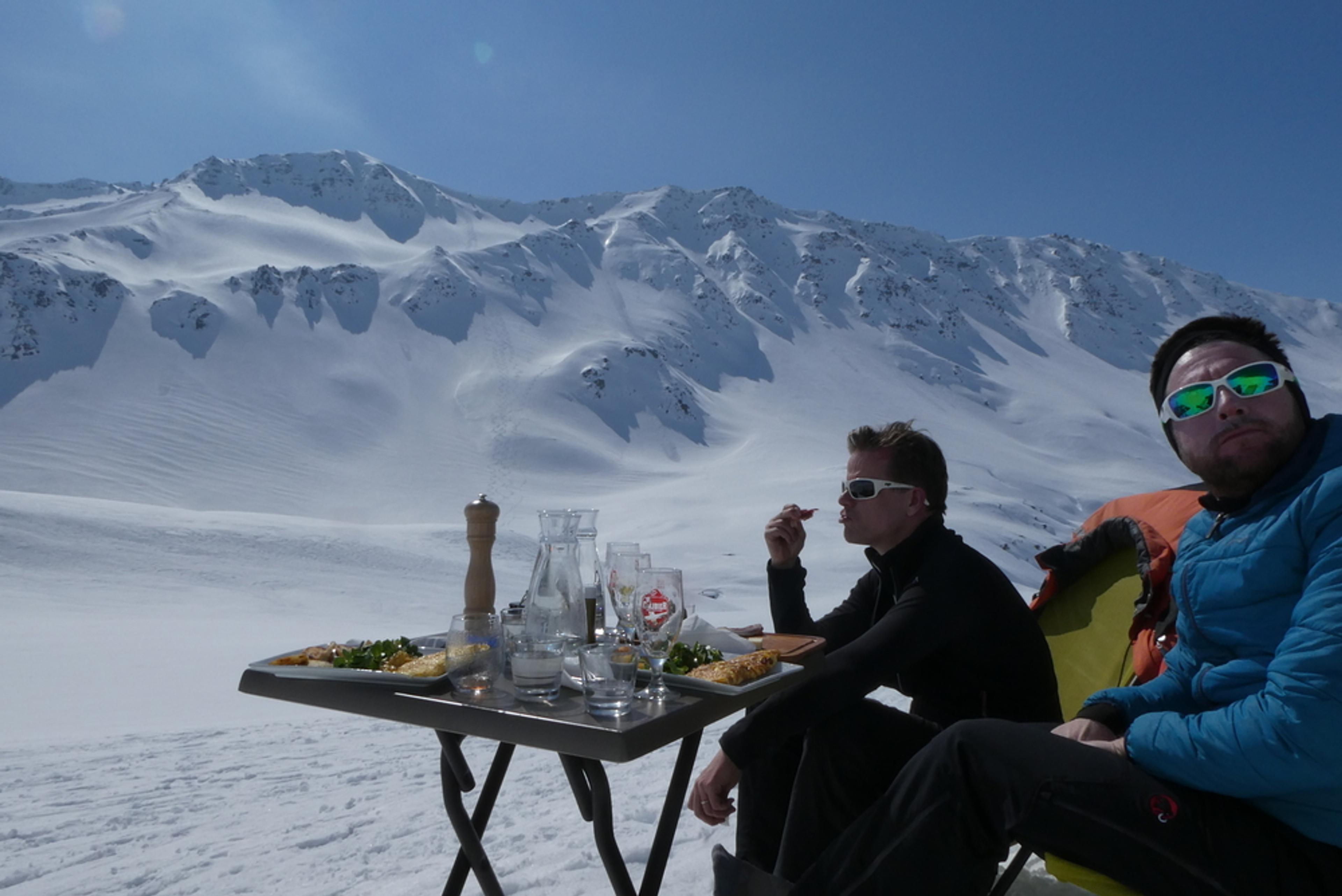 Ski rando terre rouge - Vers la Pissine - Ca vaut toutes les terrasses de Paris ça!