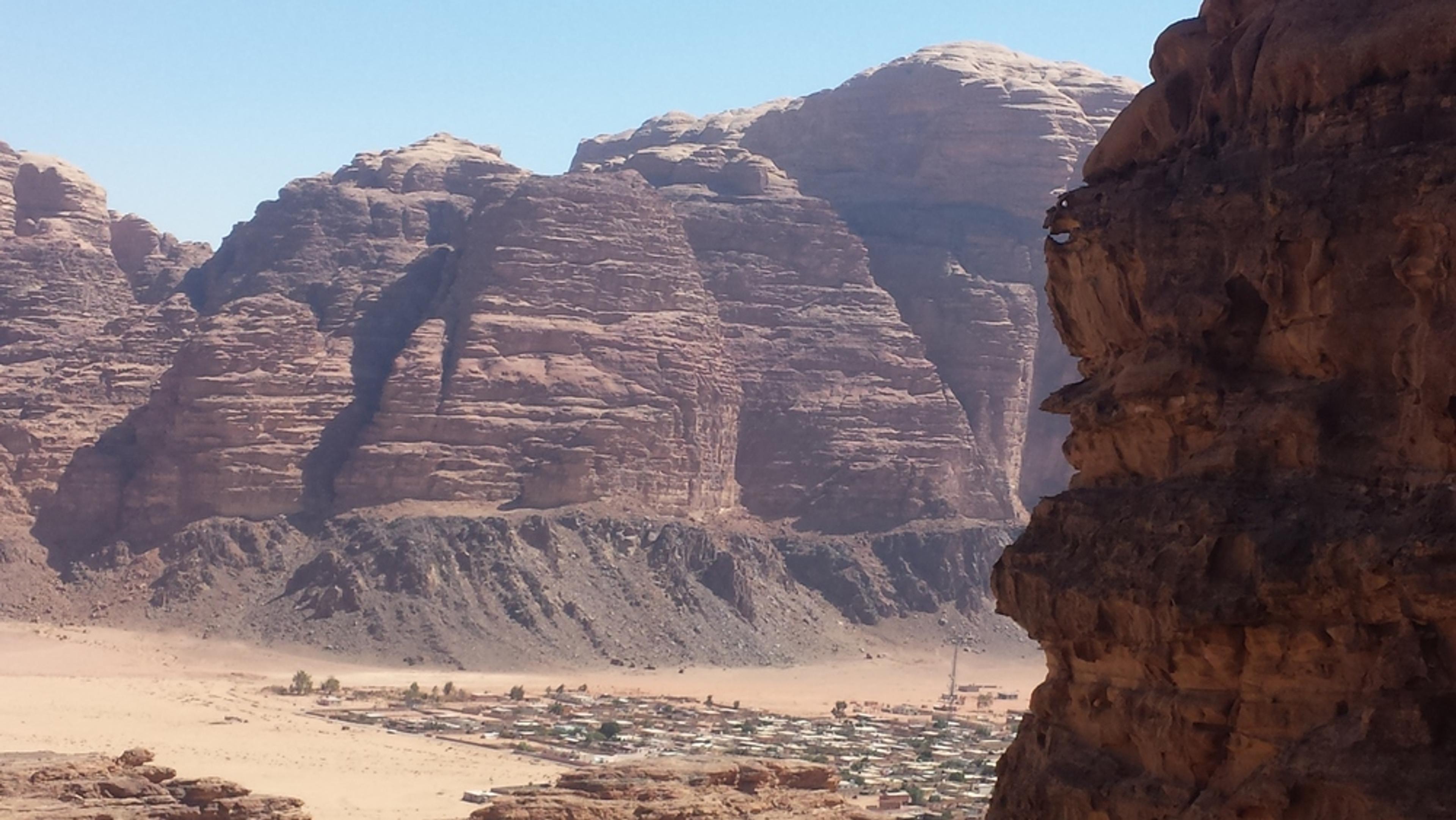 Mira Khouri - Un génie veille sur wadi Rum