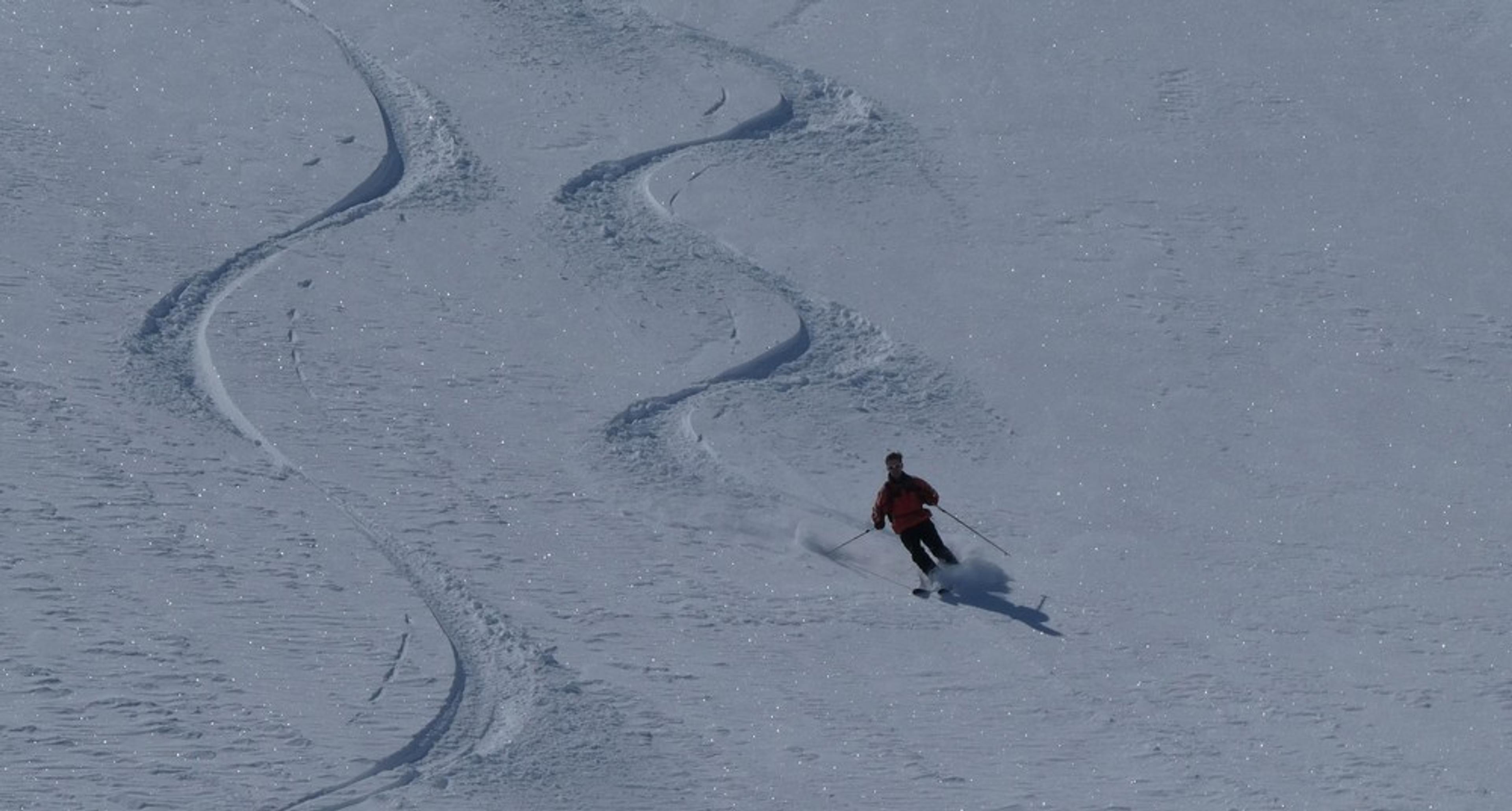 Ski rando terre rouge - Vers la Pissine - Lolo à la trace