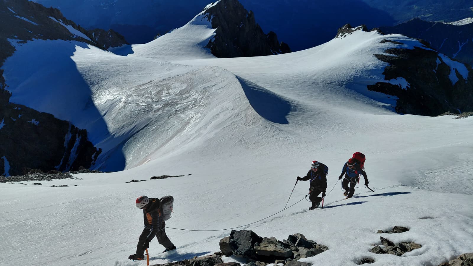 Paralpinisme au Pelvoux : couloir Coolidge et vol en parapente