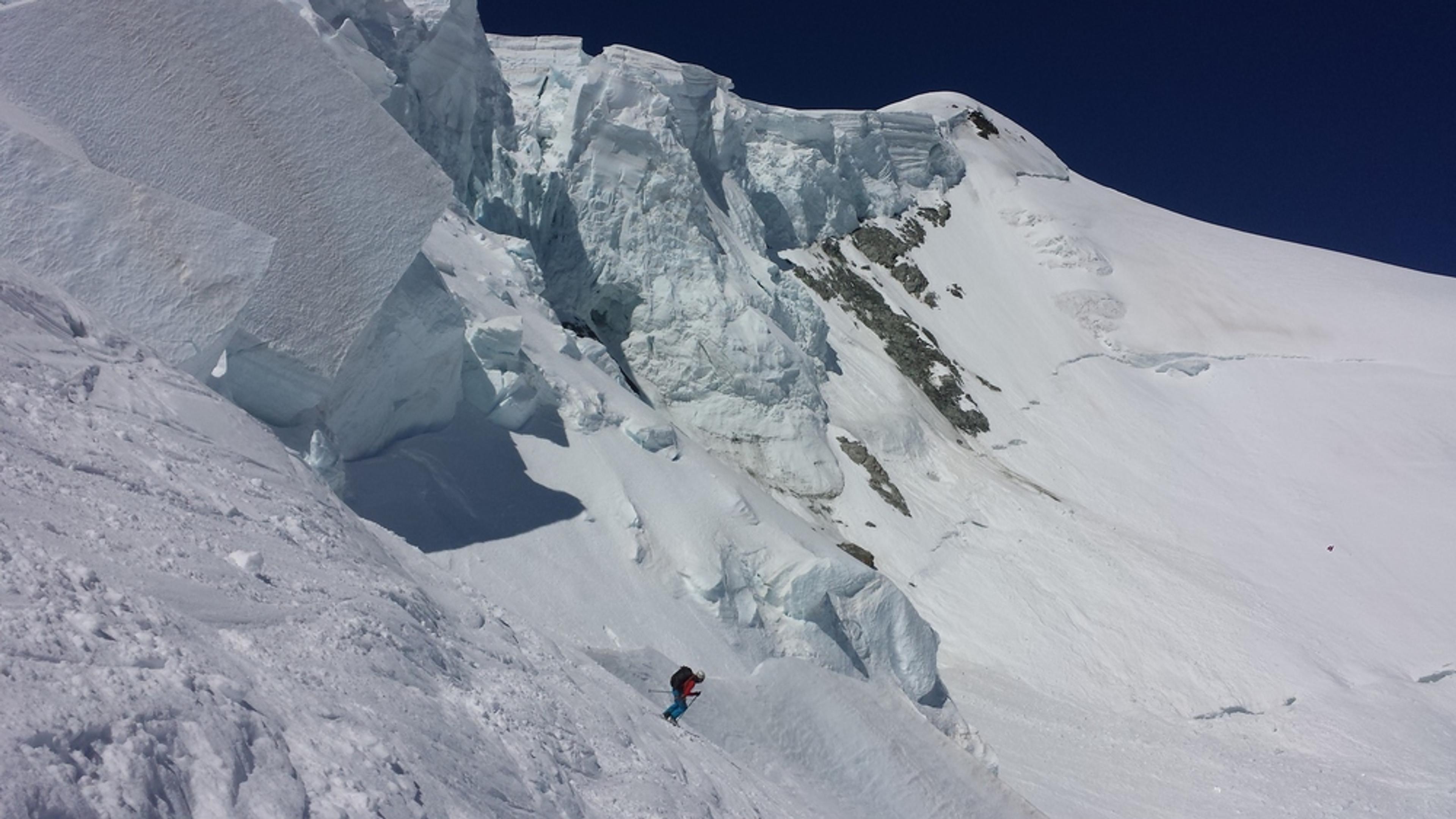 Mont-Blanc - Ski - Sous les séracs du Petit Plateau