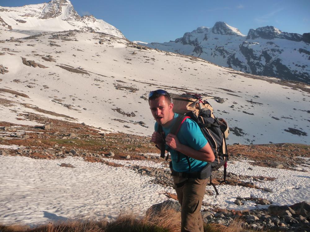 Grand Paradis - Marcello fait semblant d'être fatigué