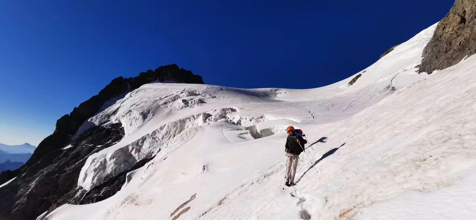 Progression encordée sur le Glacier des Violettes