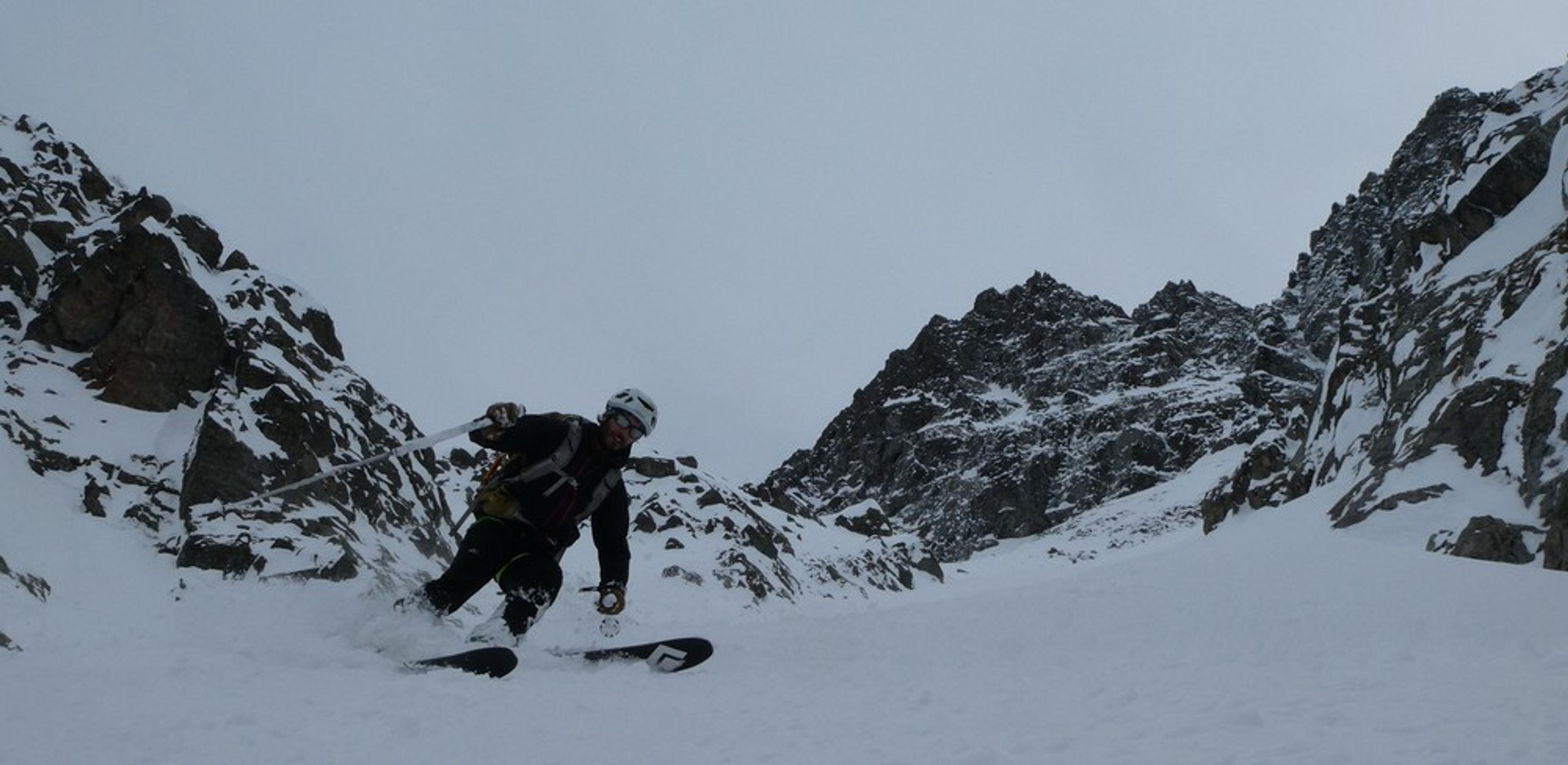 Couloir pente raide - No fiesta - A fond