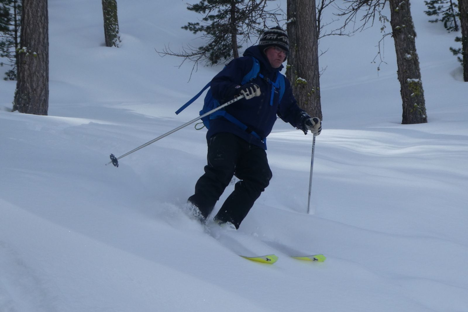 Ski randonnée Ubaye Fouillouse - Vers le Col de Mirandol - Forêt au top