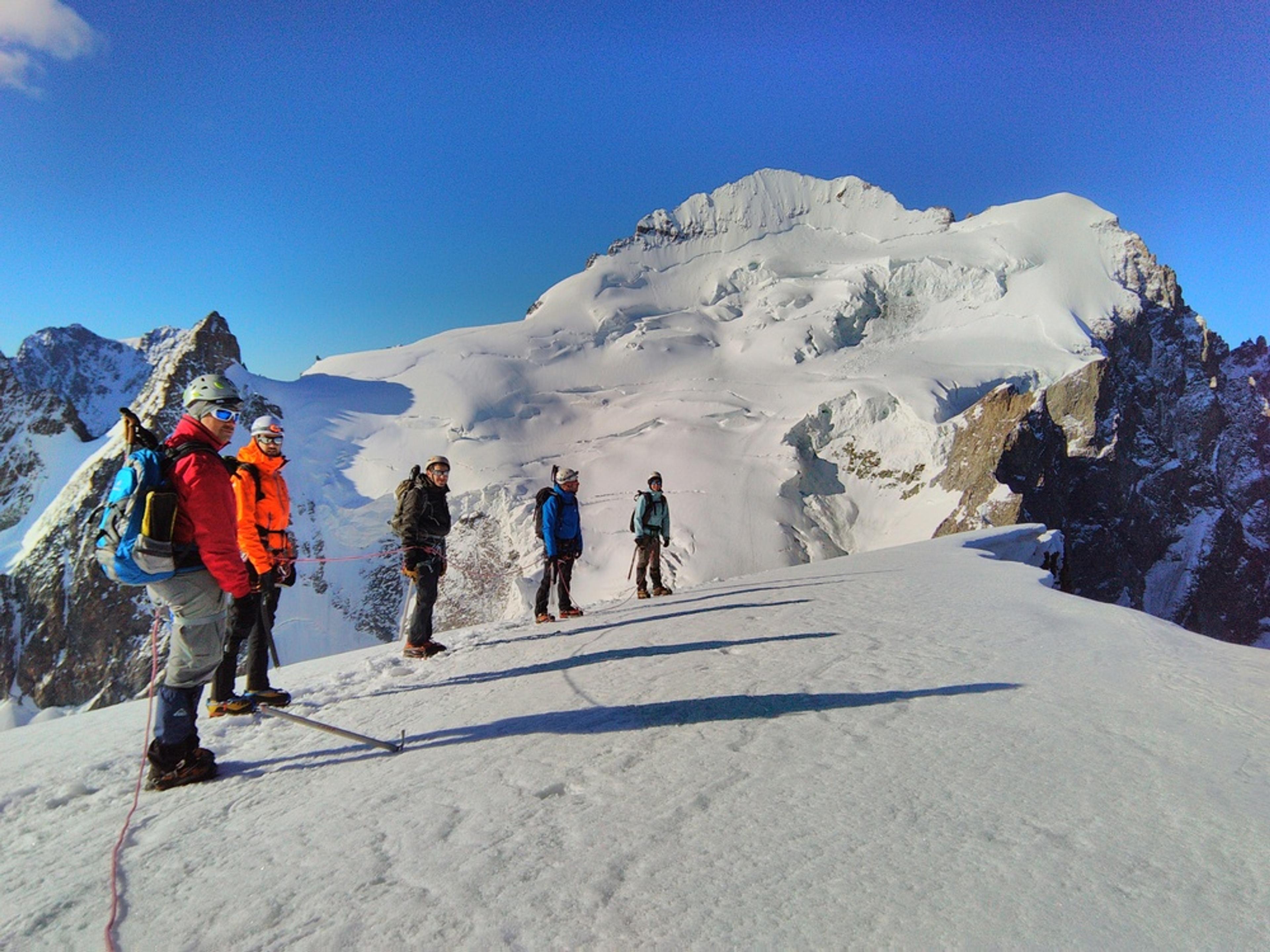 Initiation Alpinisme - Pas vilaine cette vue