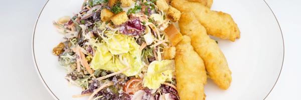 Salat Taverne Fischknusperli