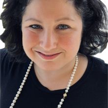 Dr Lauren Malouf
