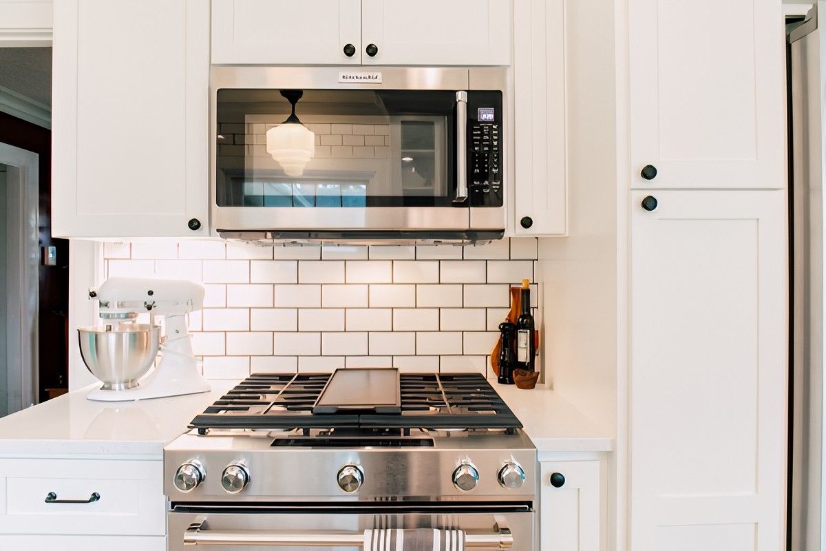 Light and Bright by Jennifer Ryan Design