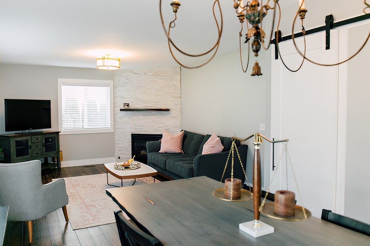 Rose Gold by Jennifer Ryan Design