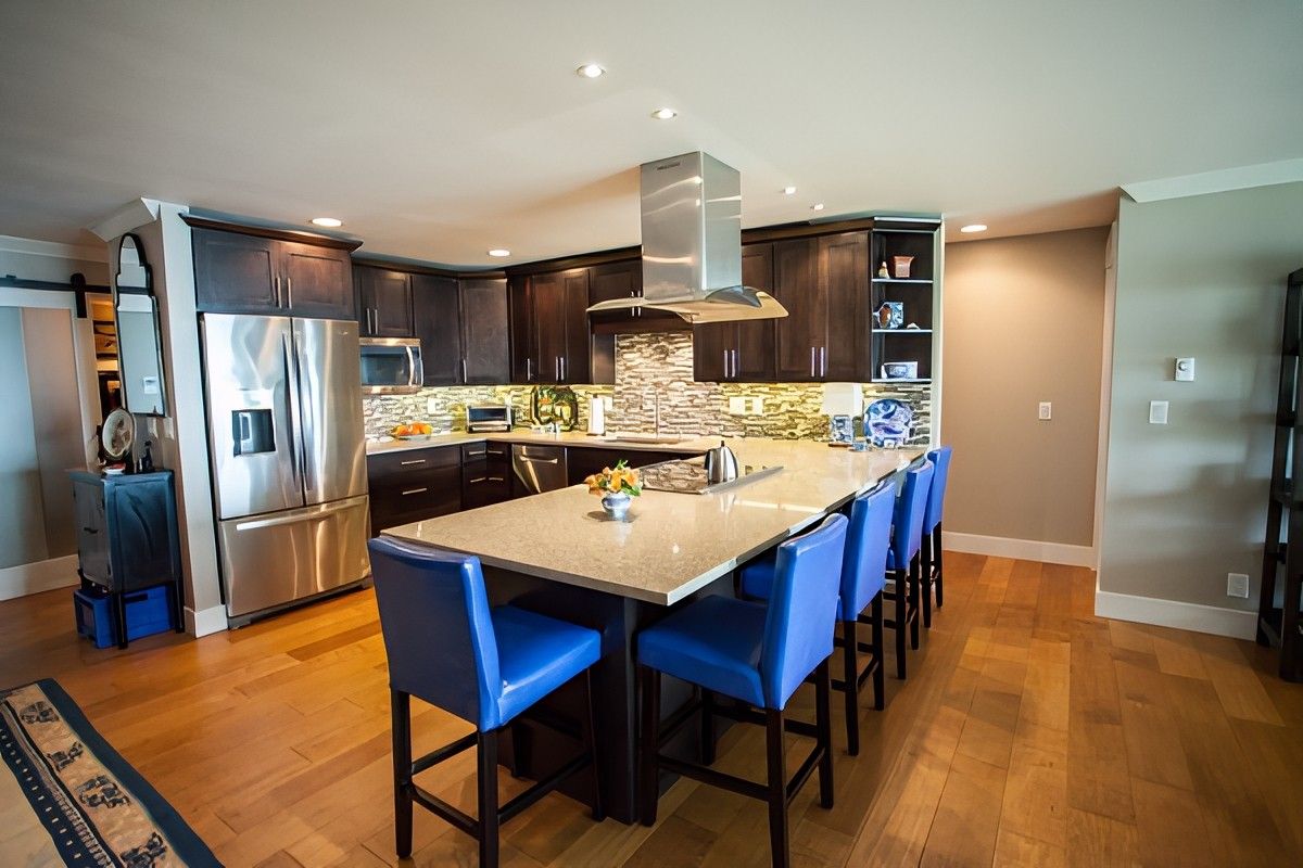 View Condo by Jennifer Ryan Design