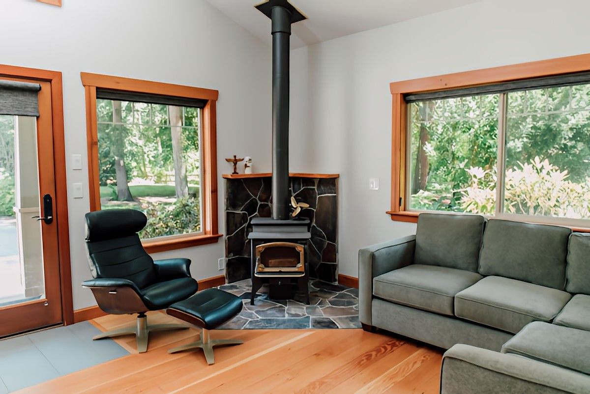 Bachelor Pad by Jennifer Ryan Design