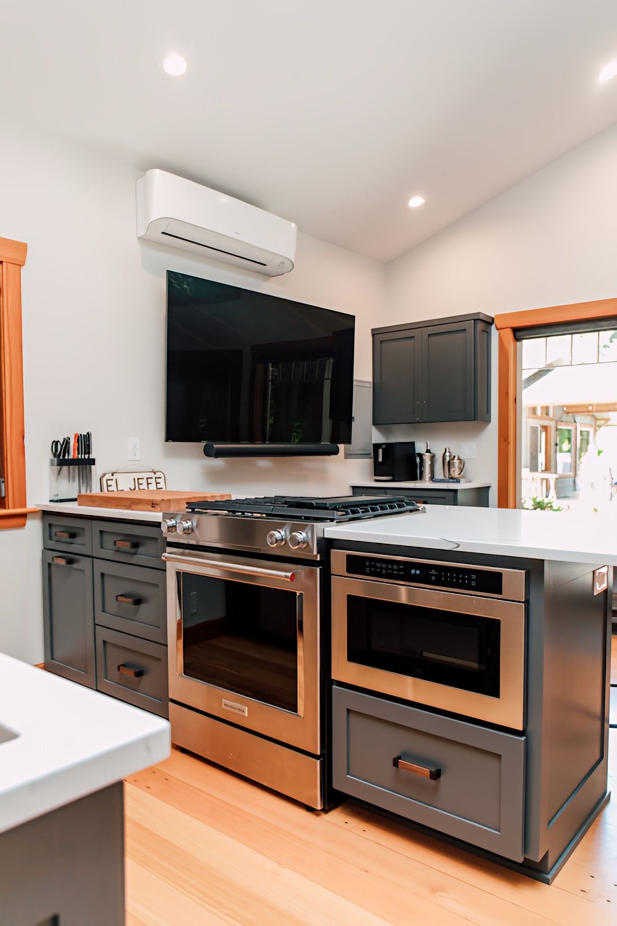 Bachelor Pad by Jennifer Ryan Design