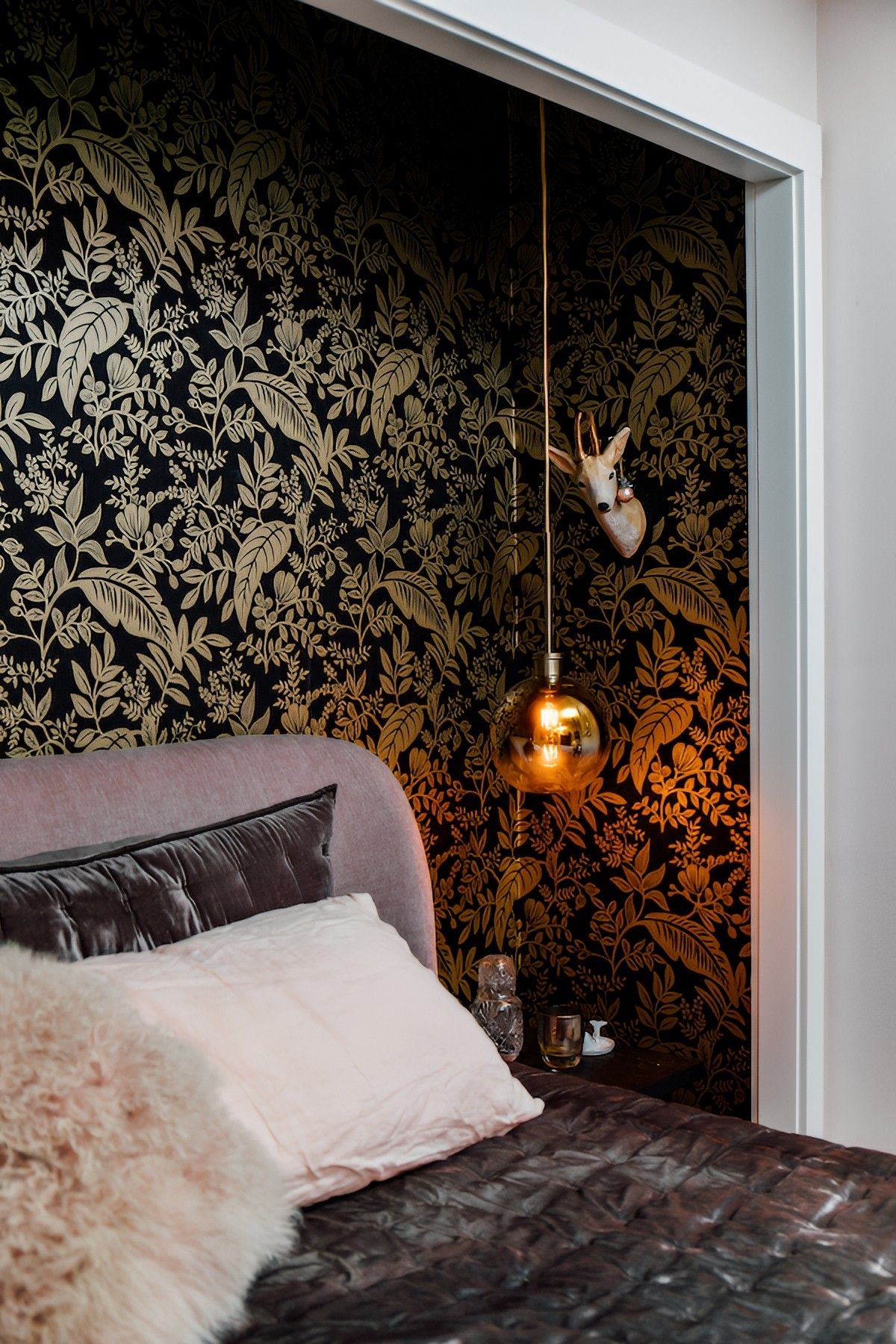 Dark & Moody by Jennifer Ryan Design