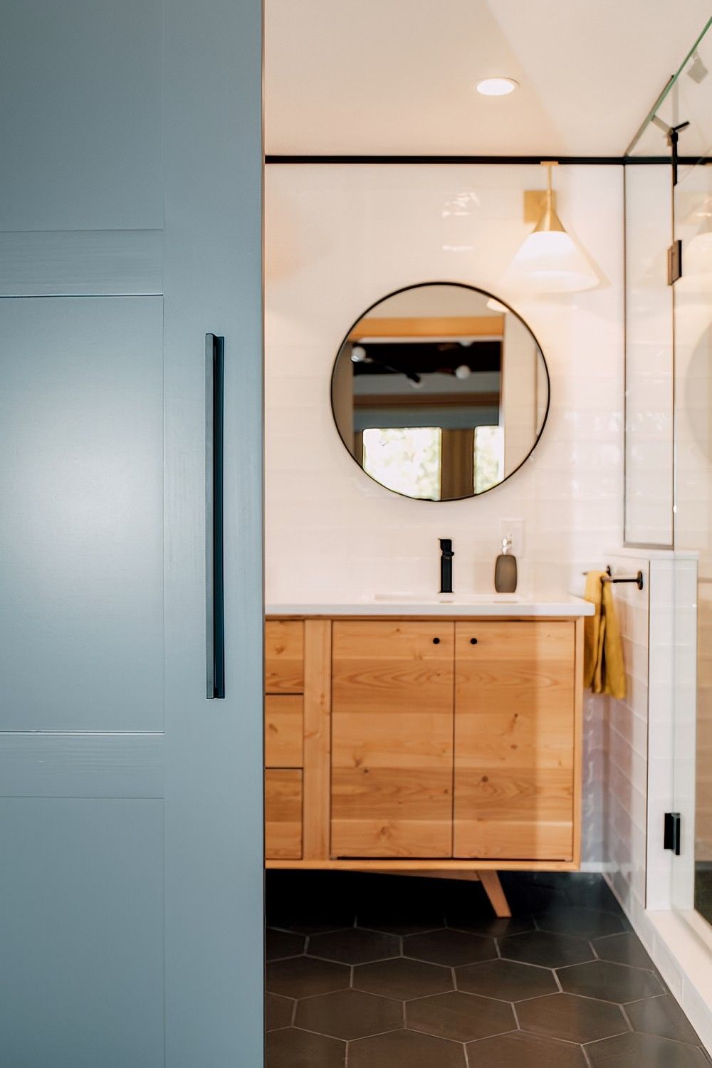 Mid Century by Jennifer Ryan Design