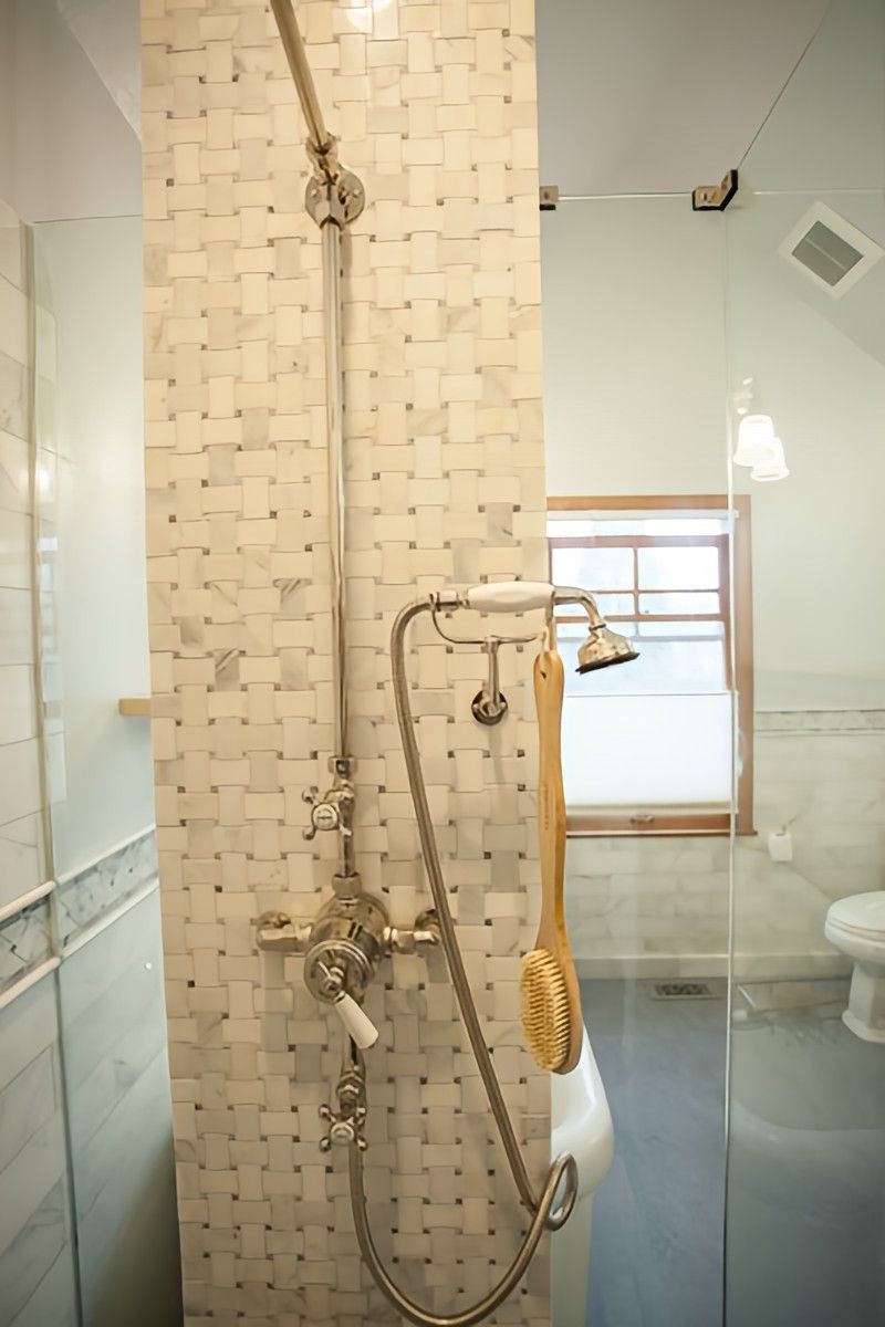 European Flair by Jennifer Ryan Design