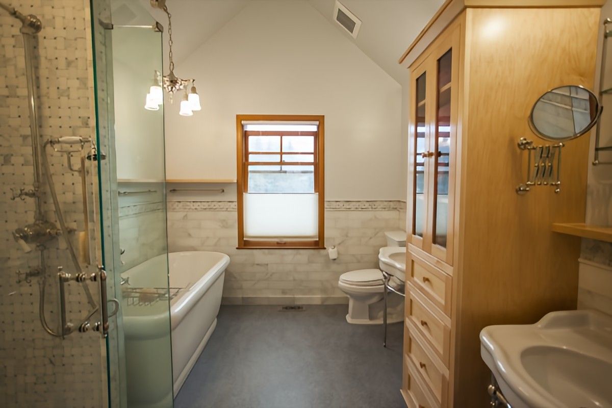 European Flair by Jennifer Ryan Design