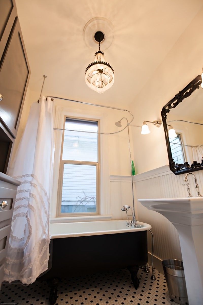 Vintage Glam by Jennifer Ryan Design