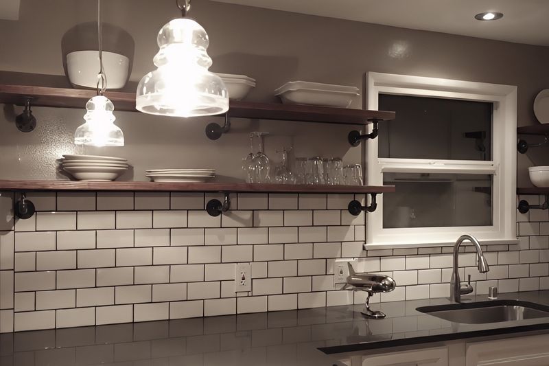 War House Kitchen by Jennifer Ryan Design