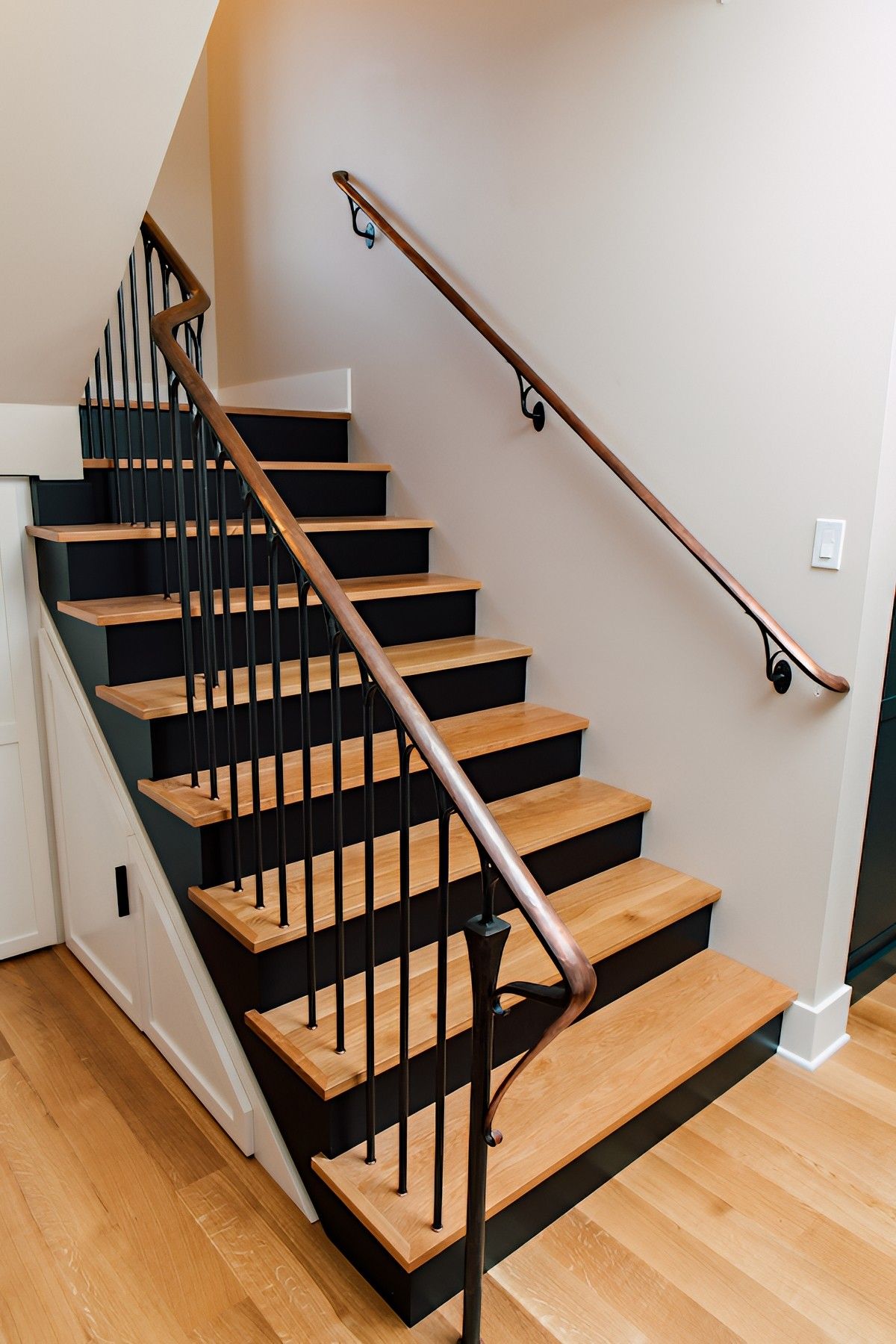 Upstairs Downstairs by Jennifer Ryan Design