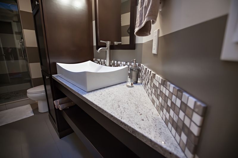 Lakeside Bath by Jennifer Ryan Design