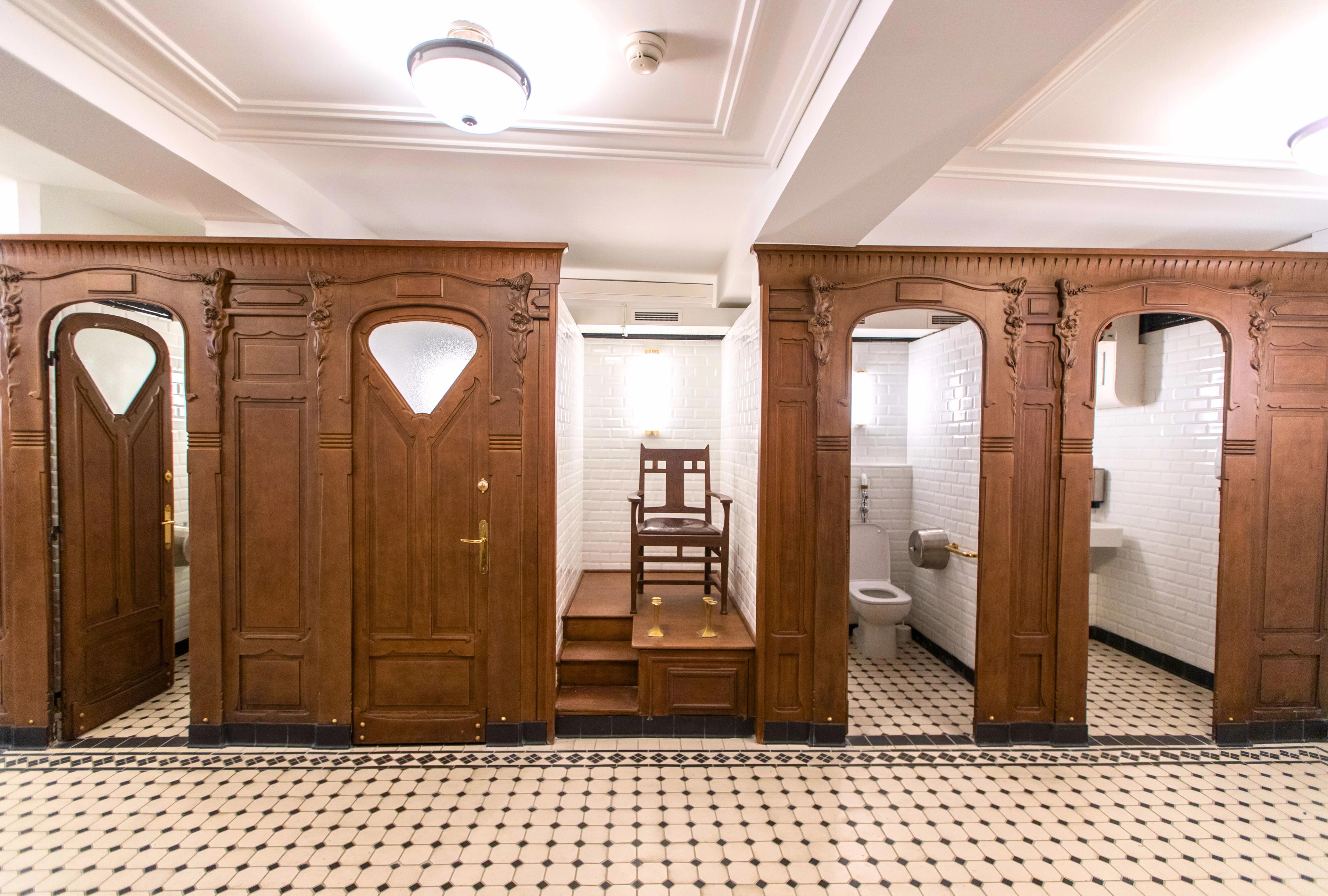 Trocadéro Lavatory