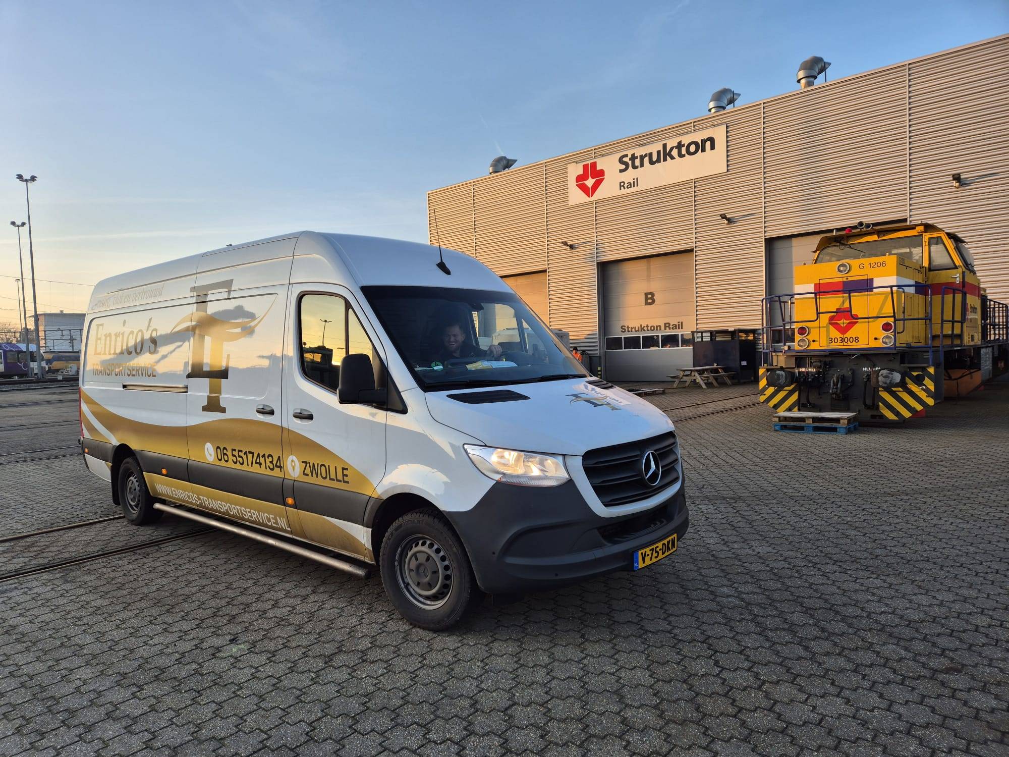 Transportbus voor gebouw