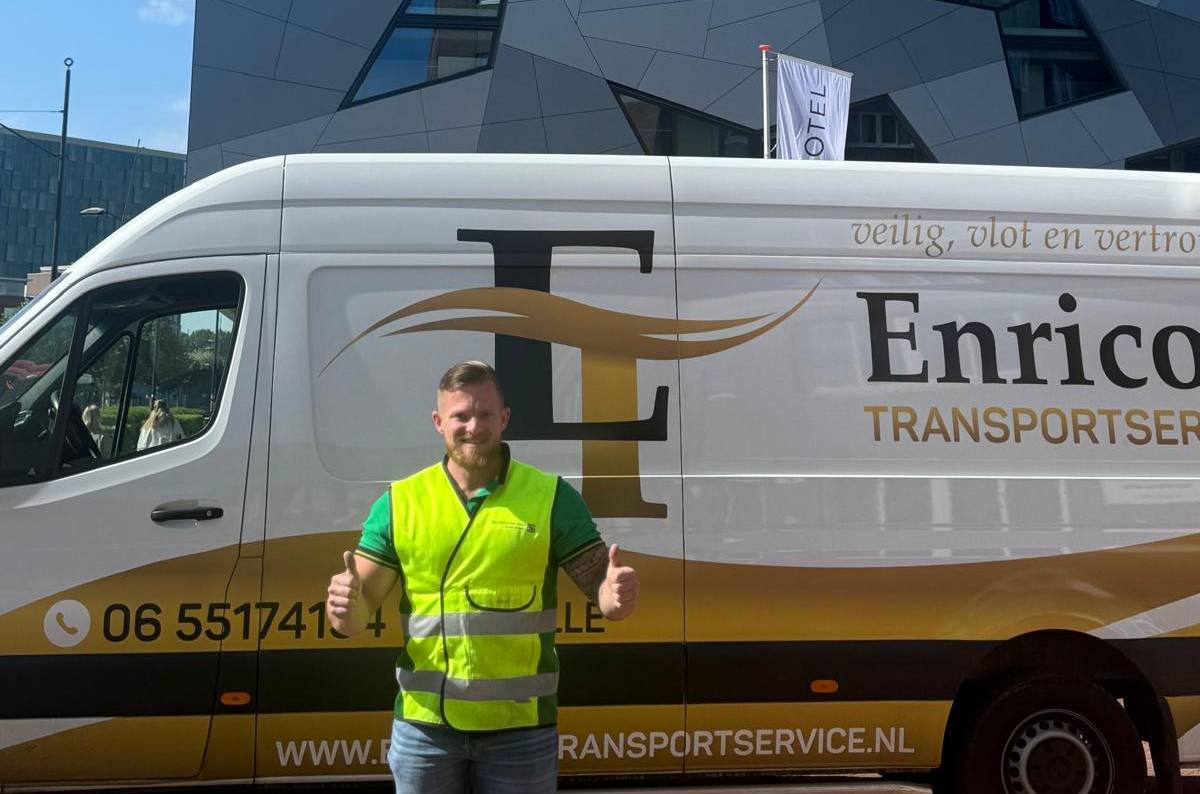 Enrico thumbs up