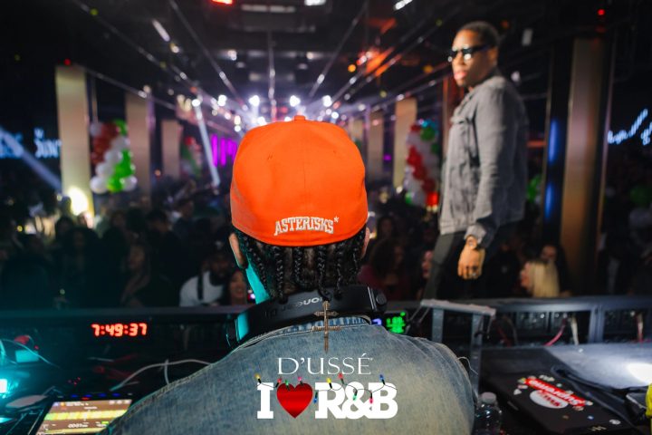 I LOVE R&B - For the Holidays event photo 24